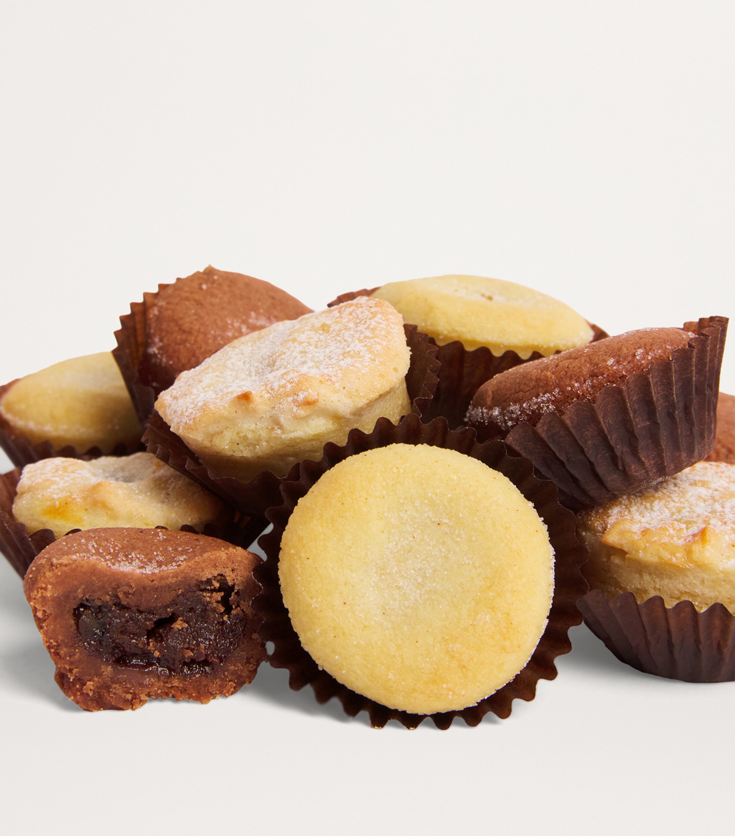 12-Piece Mini Mince Pie Selection (210g) NO COLOUR Image 2