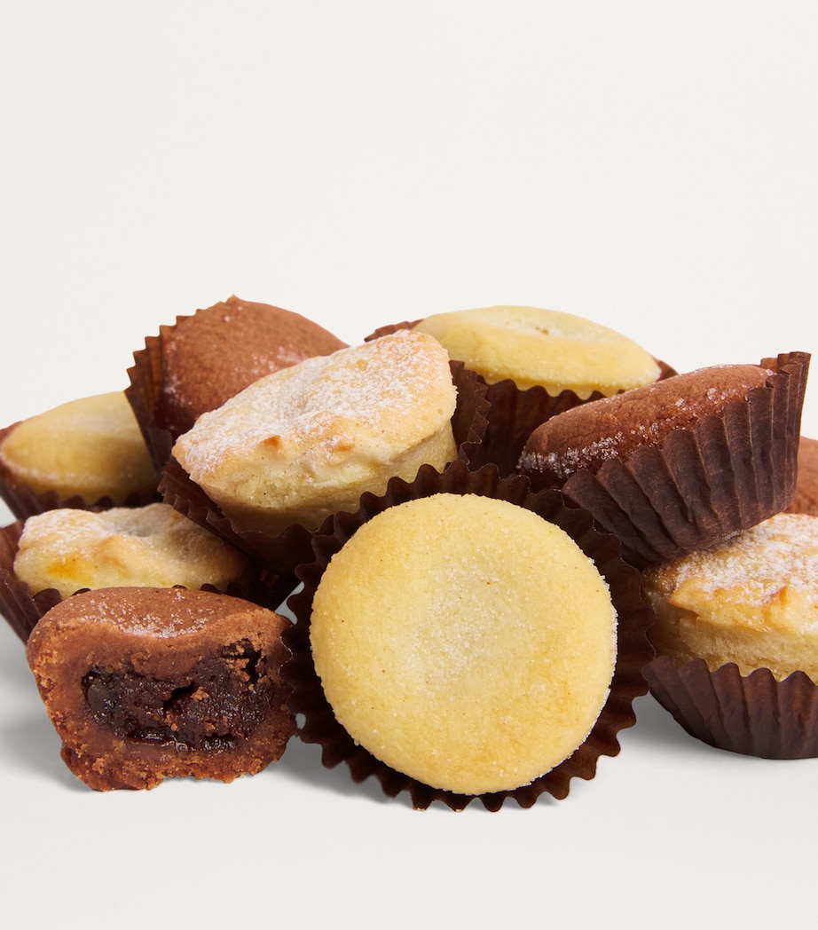 12-Piece Mini Mince Pie Selection (210g) NO COLOUR Image 2