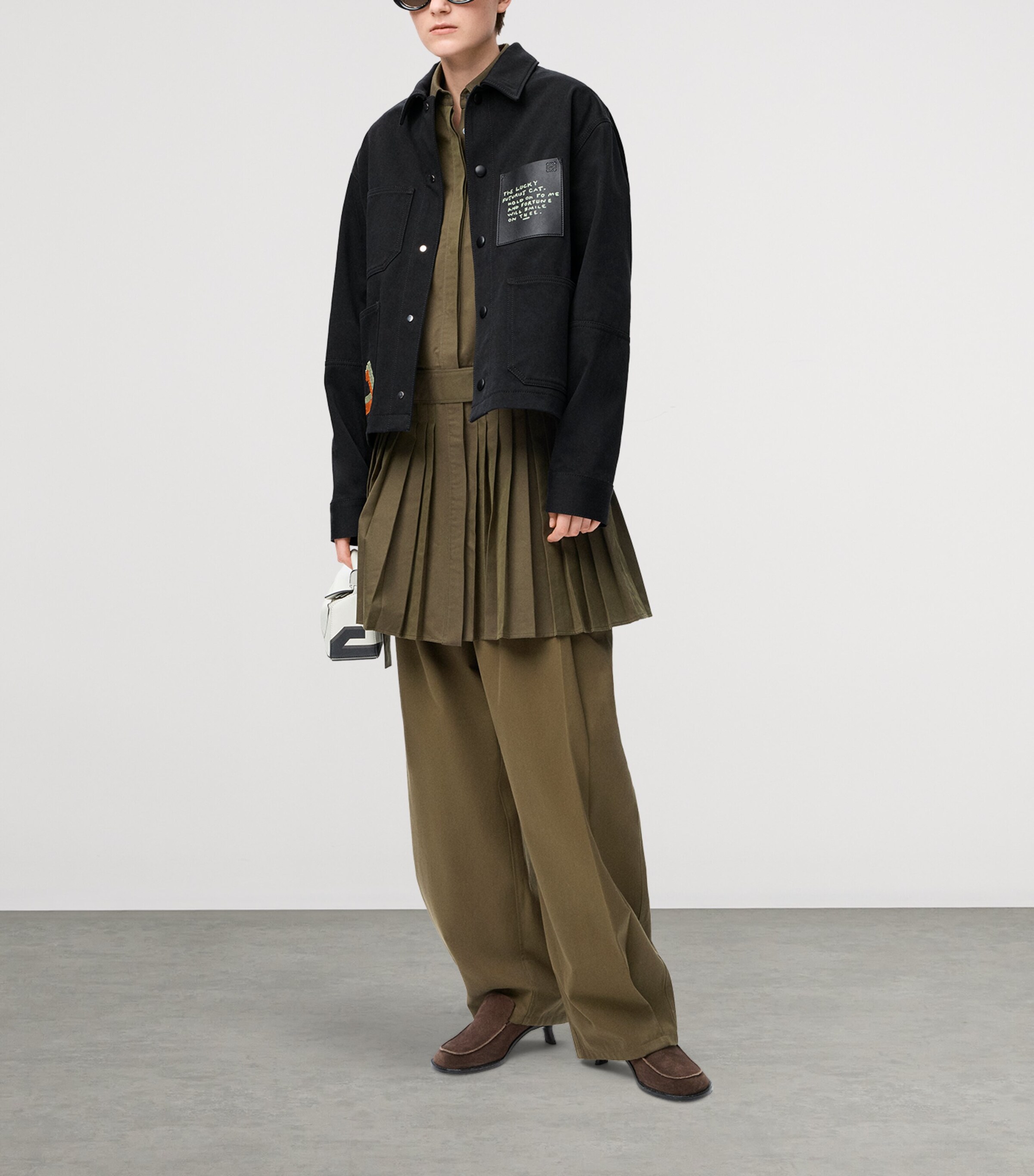 【希少】LOEWE ウール ブルゾン LOEWE Black x Louis Wain Cotton-Satin Embroidered Jacket | Harrods US