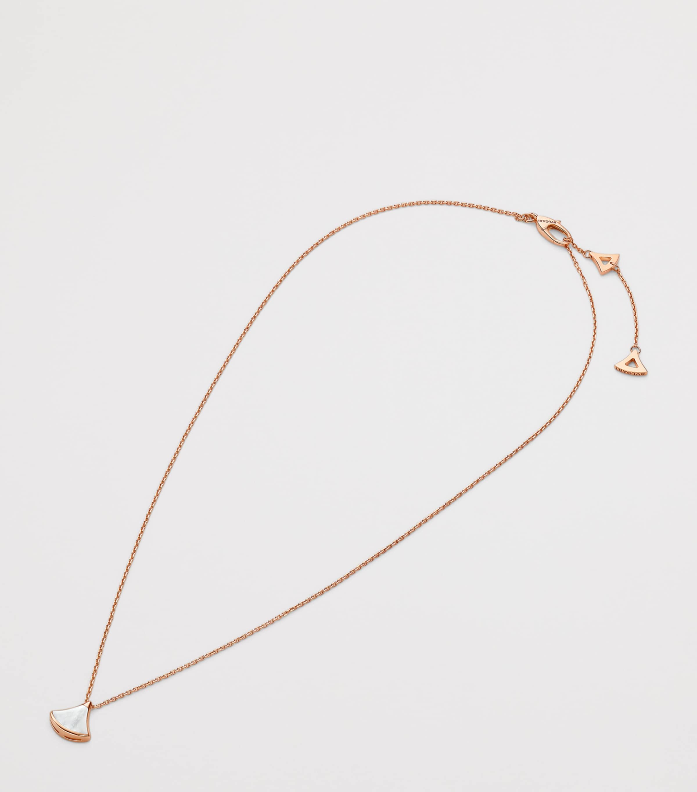 Bvlgari Rose Gold and Mother-of-Pearl Divas' Dream Necklace Pink Gold Image 2