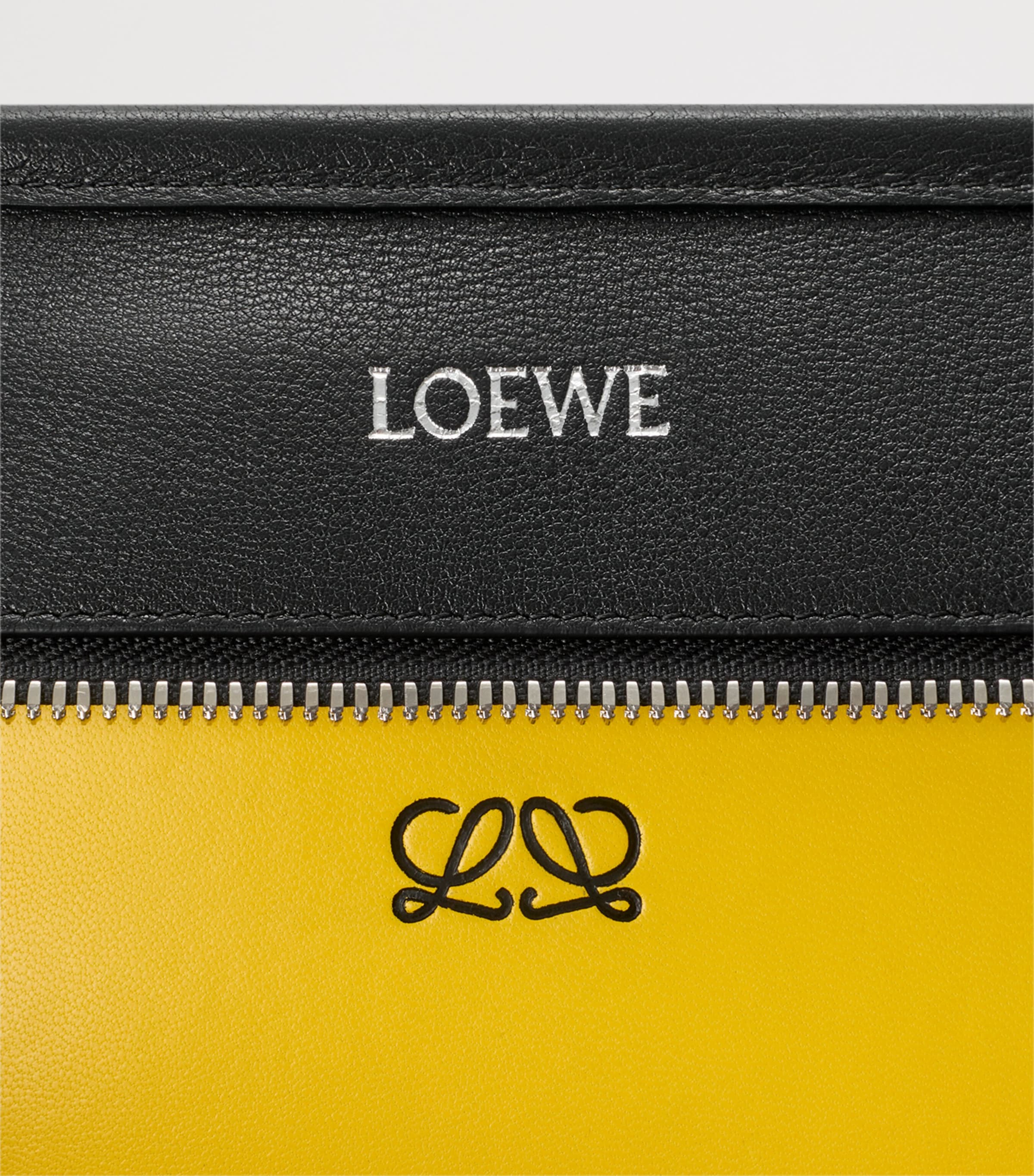 LOEWE x Cosima Von Bonin Large Leather Amazona 180 Lazy Dog Top-Handle Bag Black/yellow Image 11