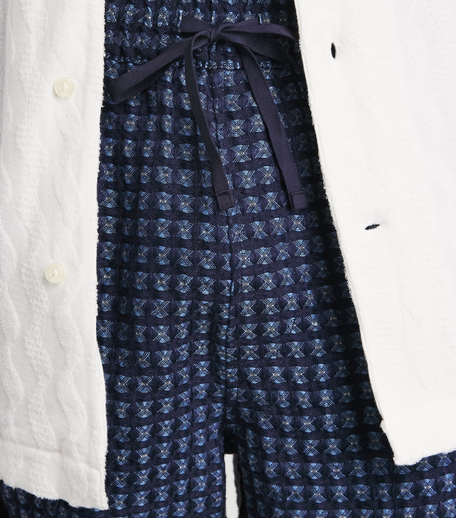 CHÉ Mens Linen Riita Shorts Navy Image 3