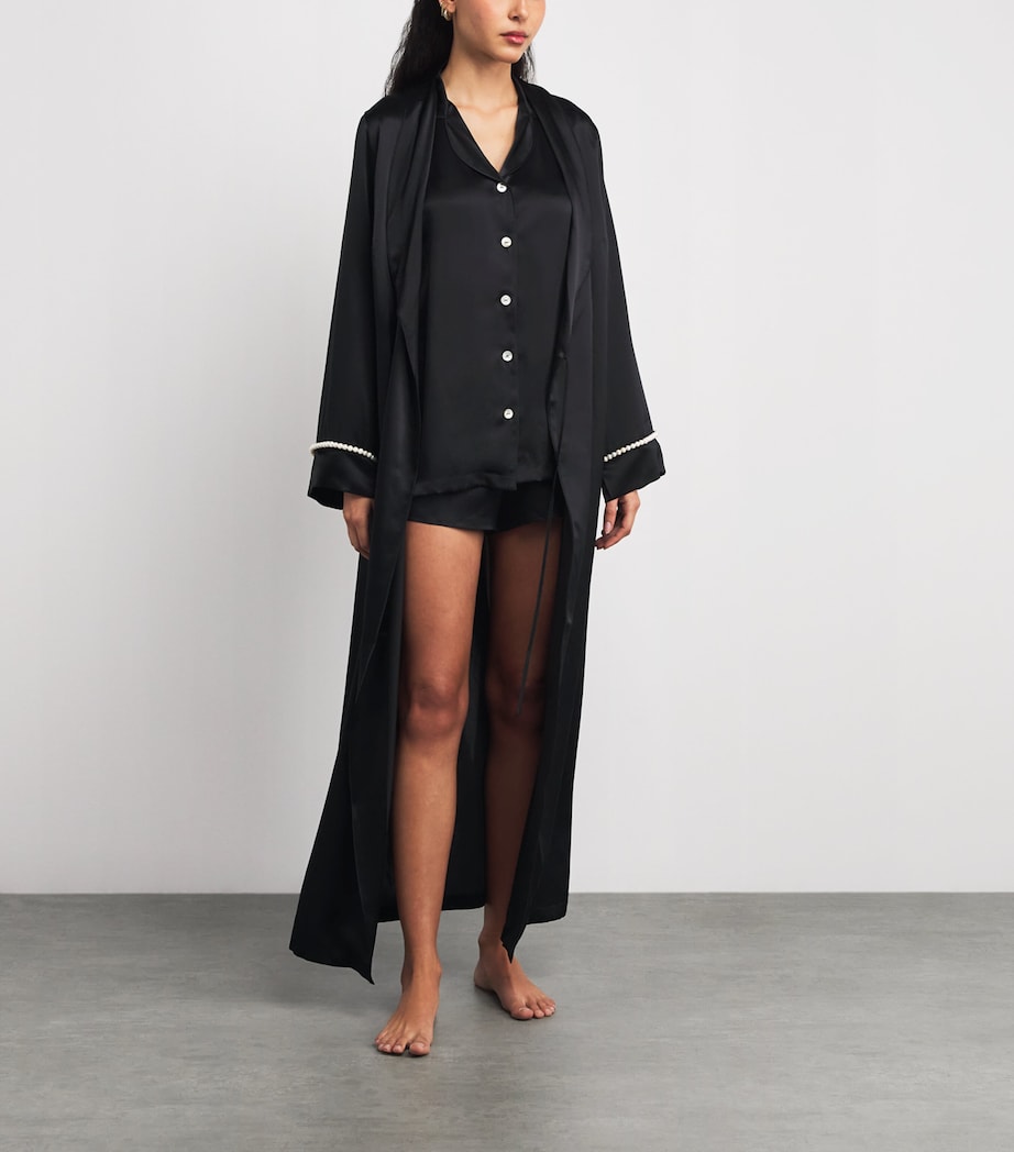 Silk Girl Loves Pearl Long Robe NOIR Image 2