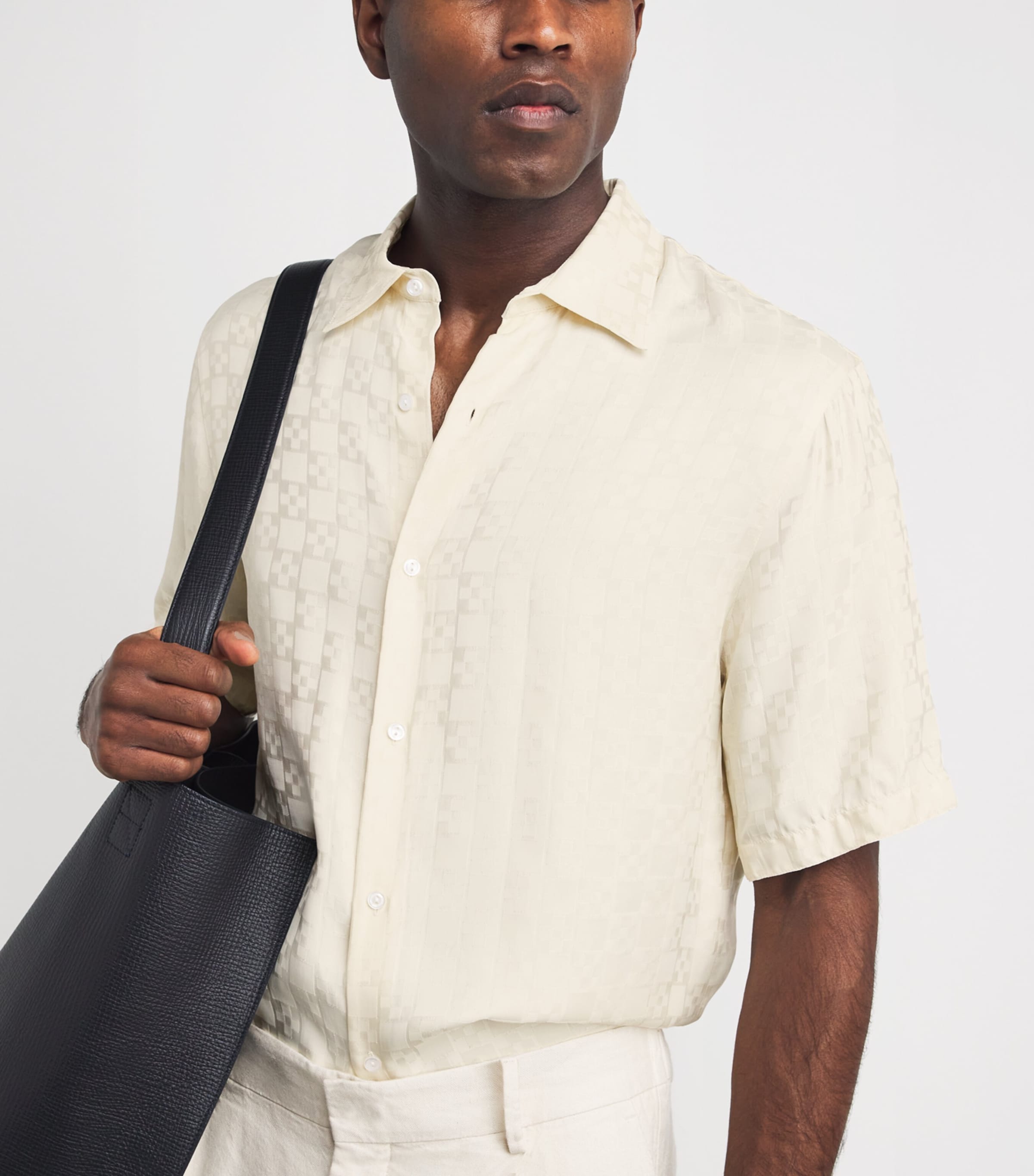 Sandro Paris Mens Jacquard Cross Short-Sleeve Shirt White Image 3