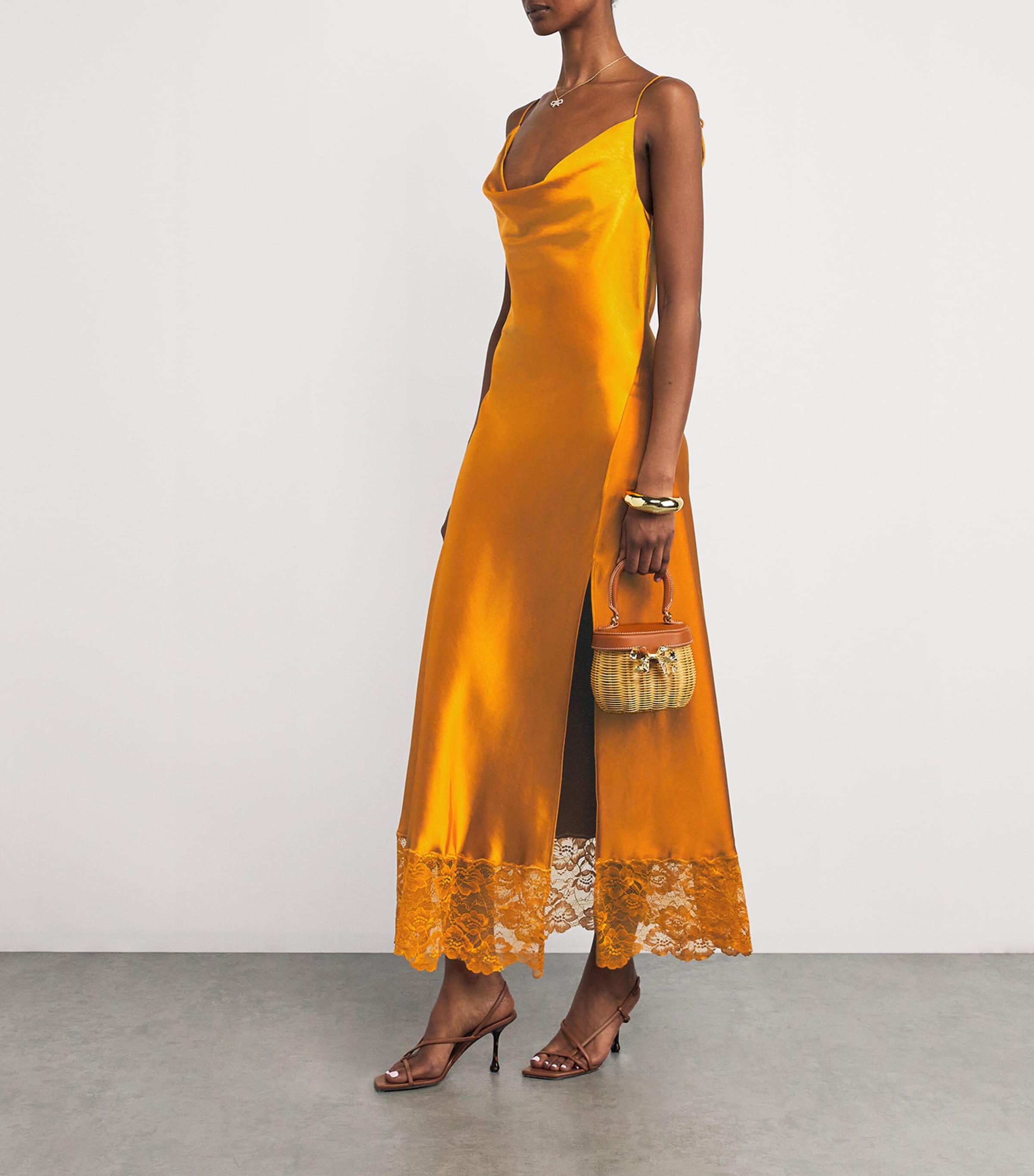 Self Portrait☆Yellow satin lace Maxi dress【UK発】 Self-Portrait Yellow Satin Lace Maxi Dress