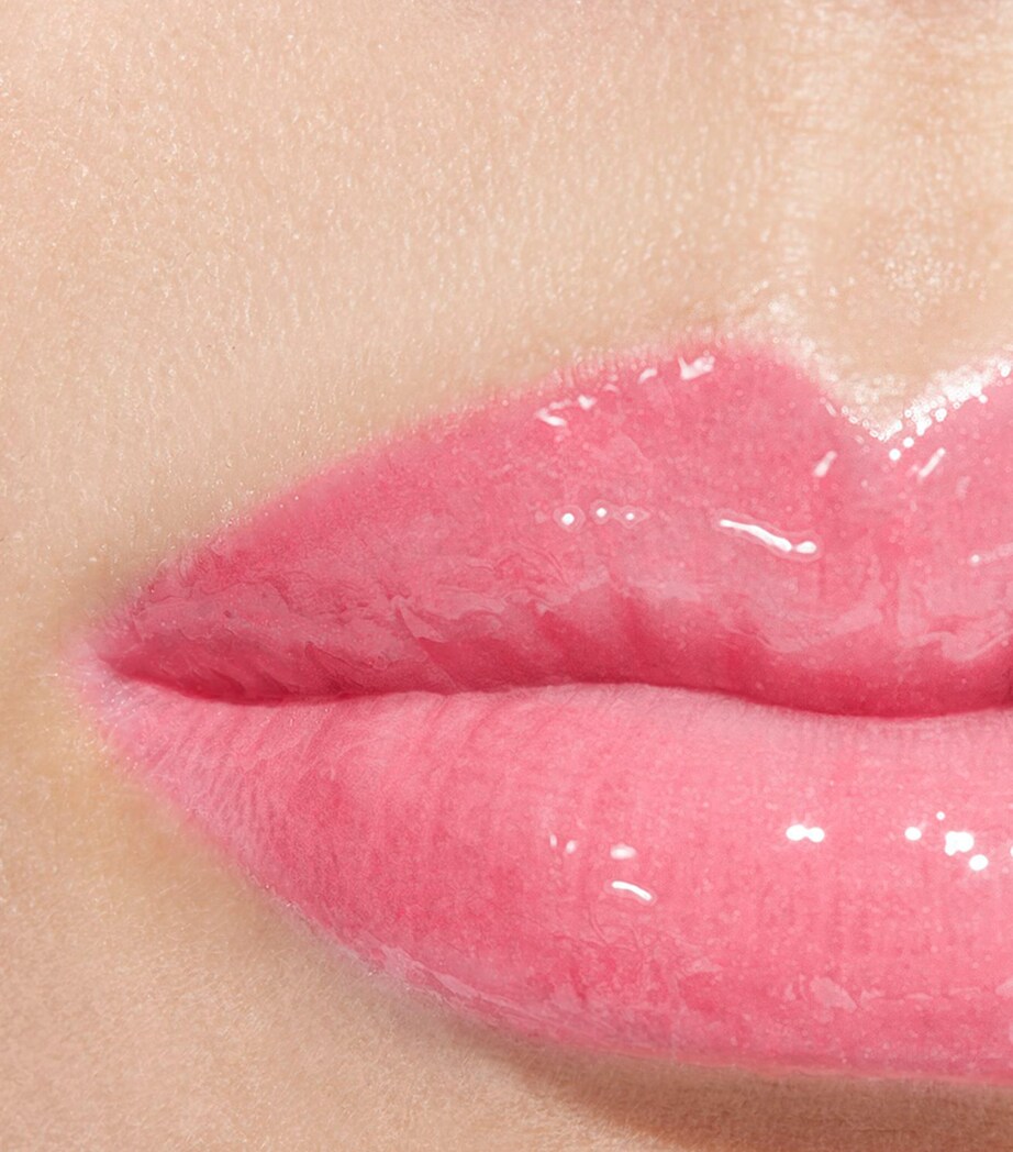 CHANEL ROUGE COCO GLOSS Moisturising Gloss Charms Image 3