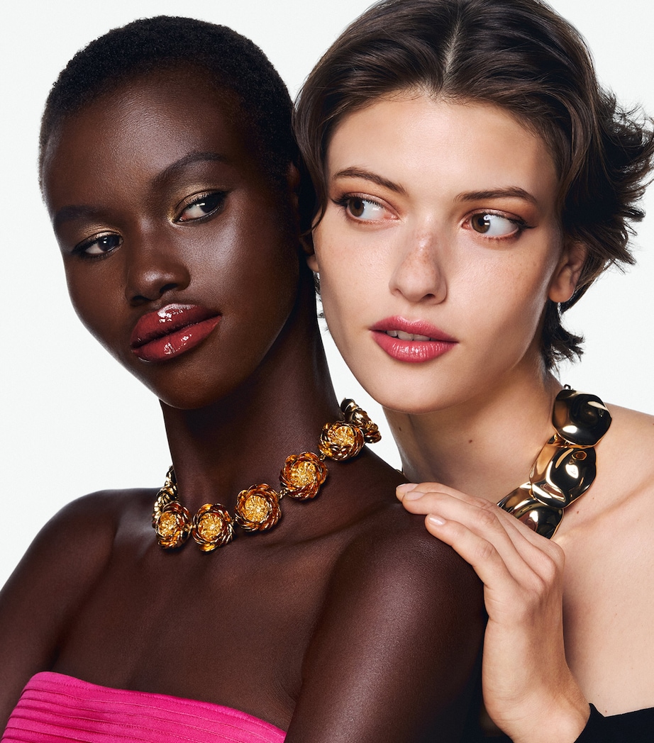 Nude Couture Triple Moisture Serum Foundation L220 Image 6