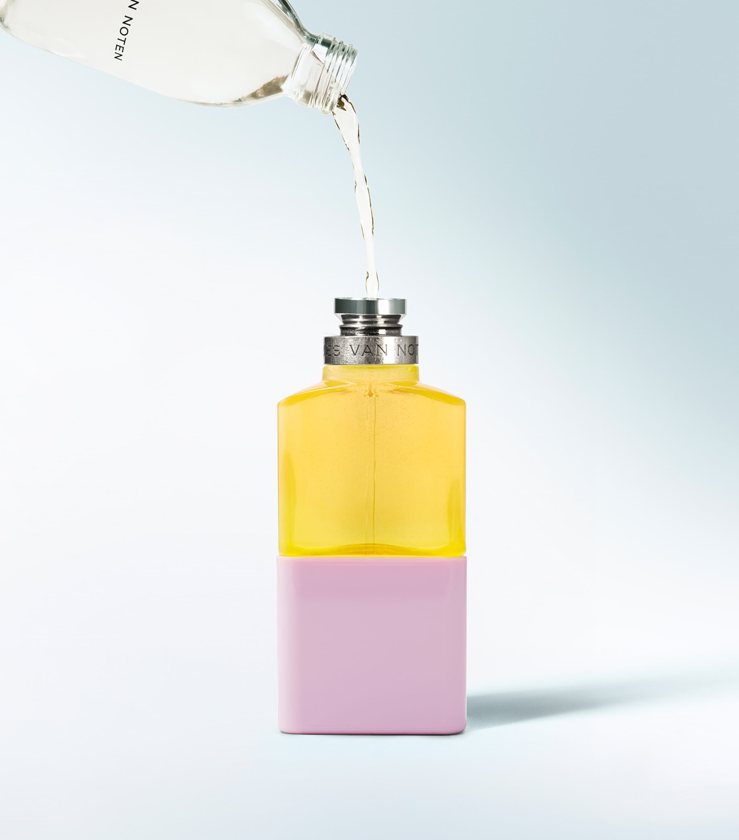DRIES VAN NOTEN Jardin de L'Orangerie Eau de Parfum (200ml) - Refill Image 4