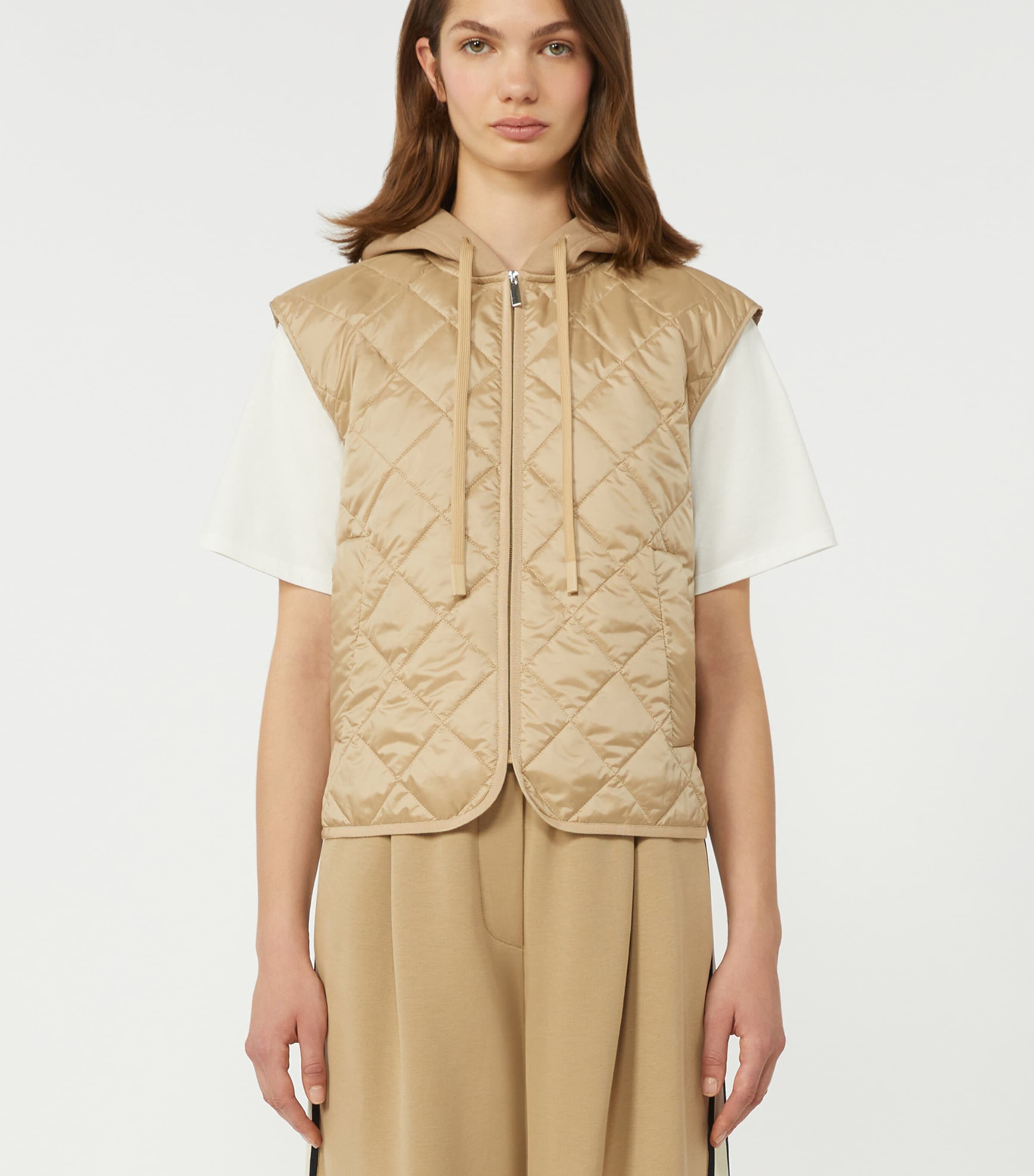 Weekend Max Mara Womens Padded Quilted Gilet Beige Image 2