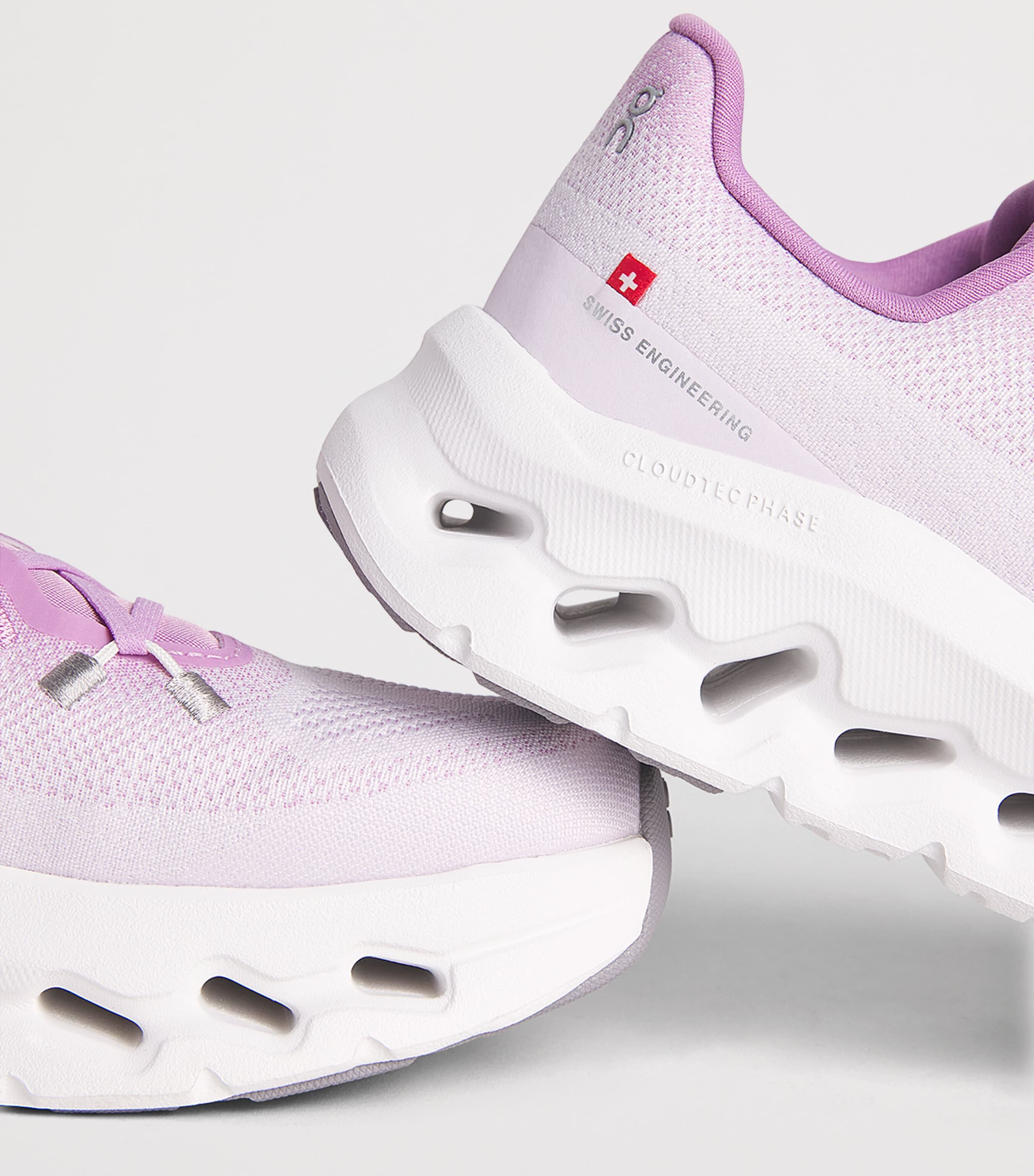 On Womens Cloudtilt Trainers Bloom/sakura Image 7