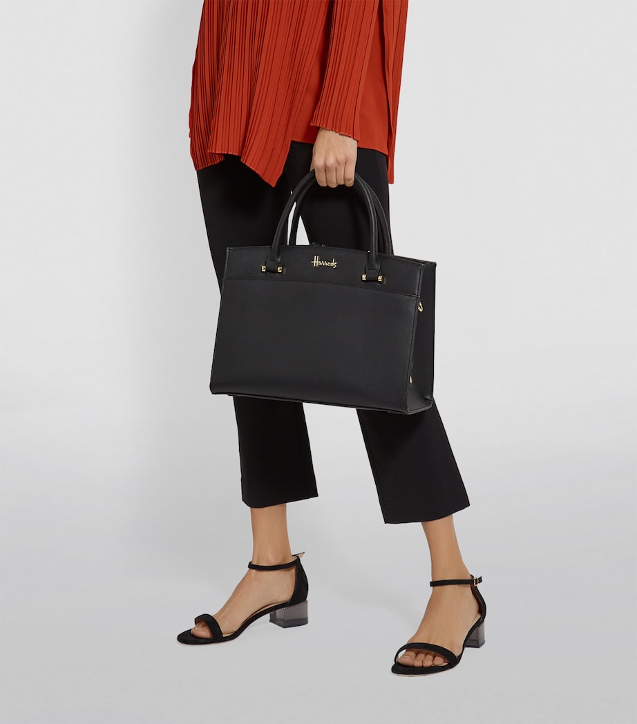 St James Shoulder Bag BLUE Image 2