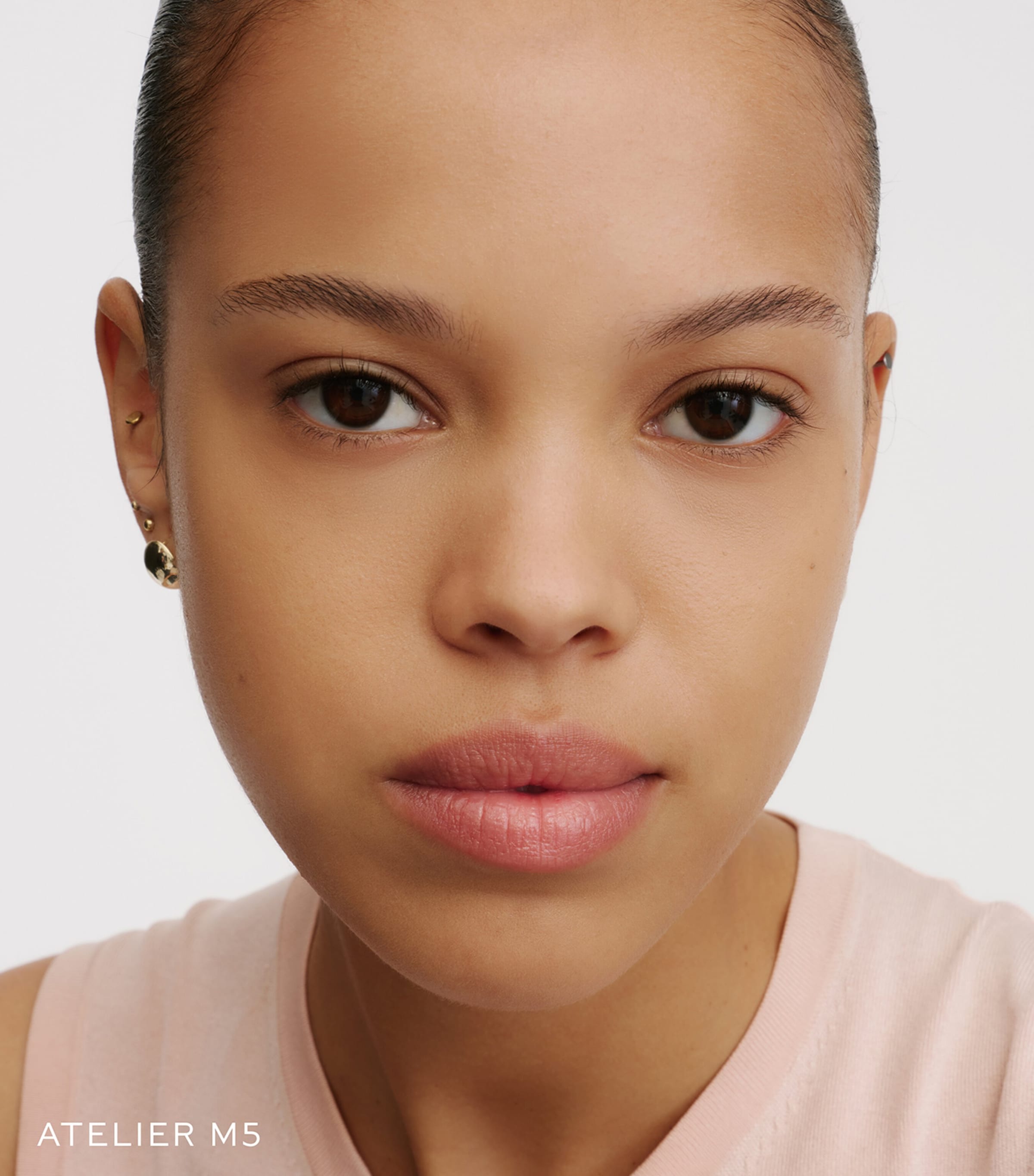 Westman Atelier Suprême Bio-Complex Liquid Foundation Atelier Image 2