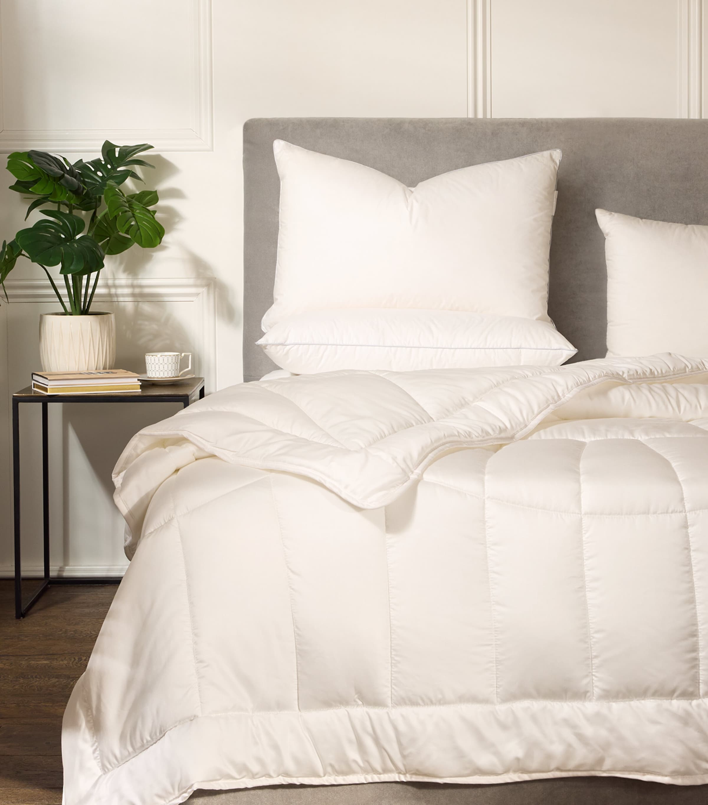 Harrods Of London Matterhorn Goose Down Pillow WHITE Image 4