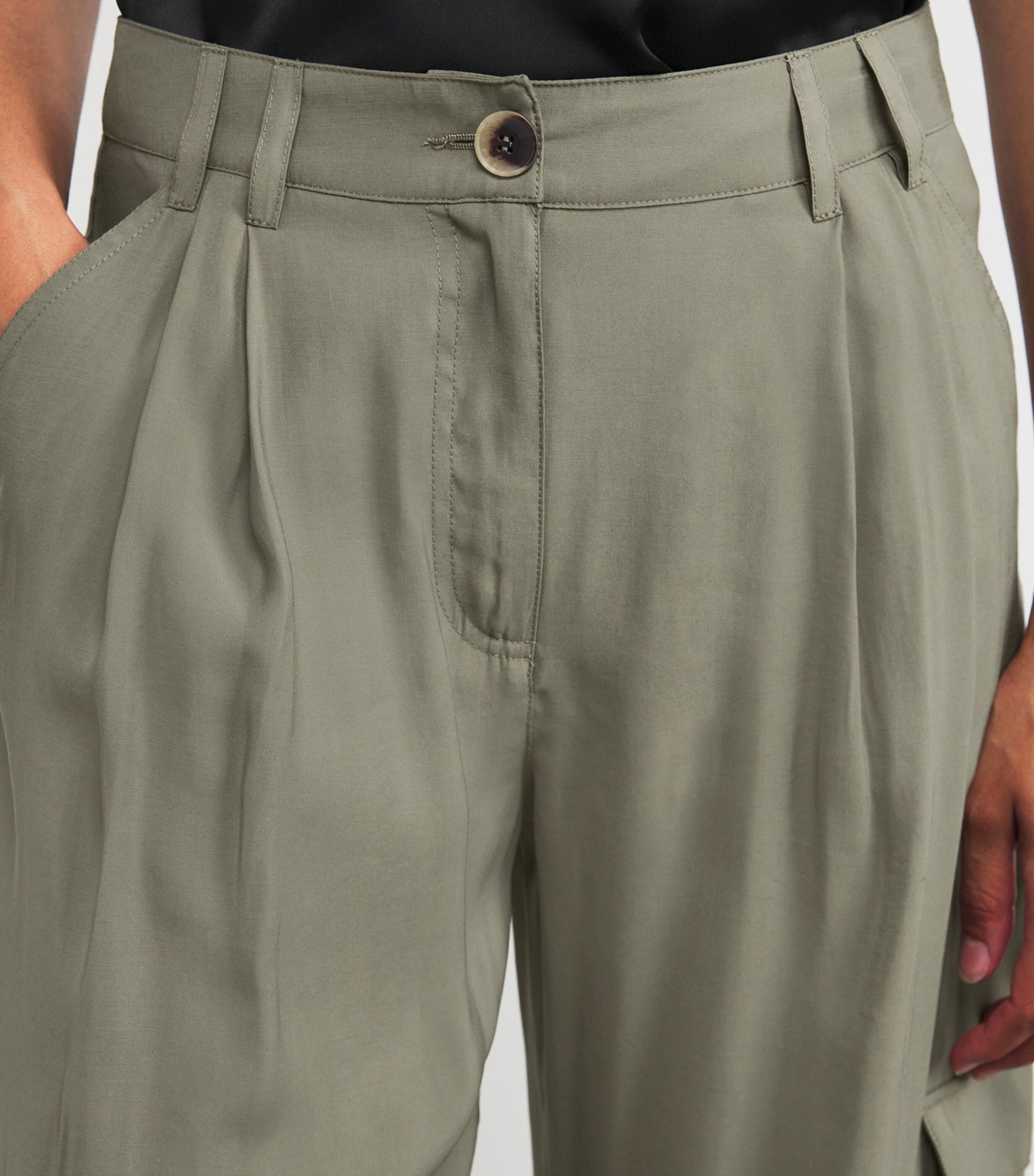 Pleated Wide-Leg Cargo Trousers KAKI Image 6