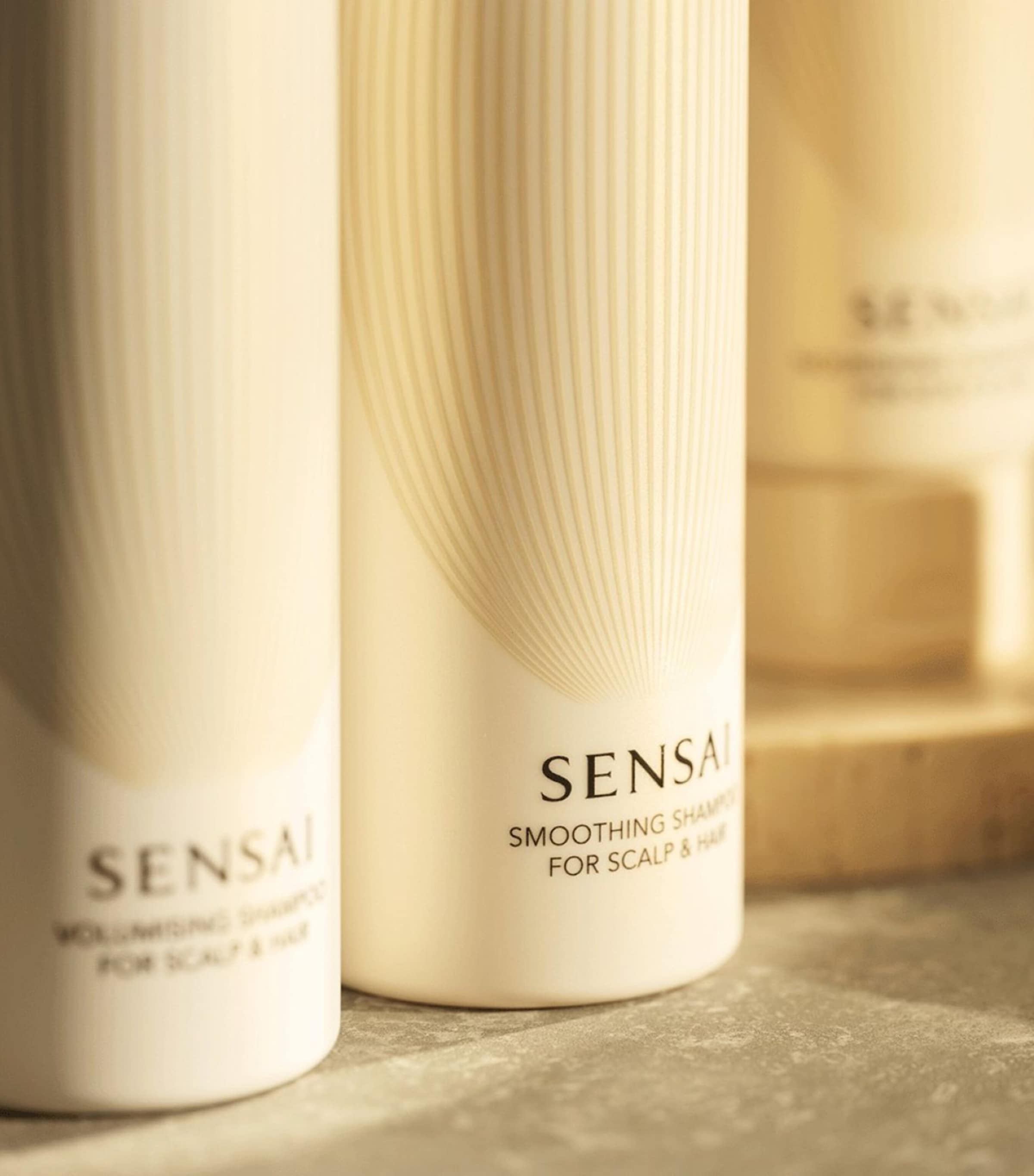 Sensai Smoothing Shampoo (300ml) Image 5