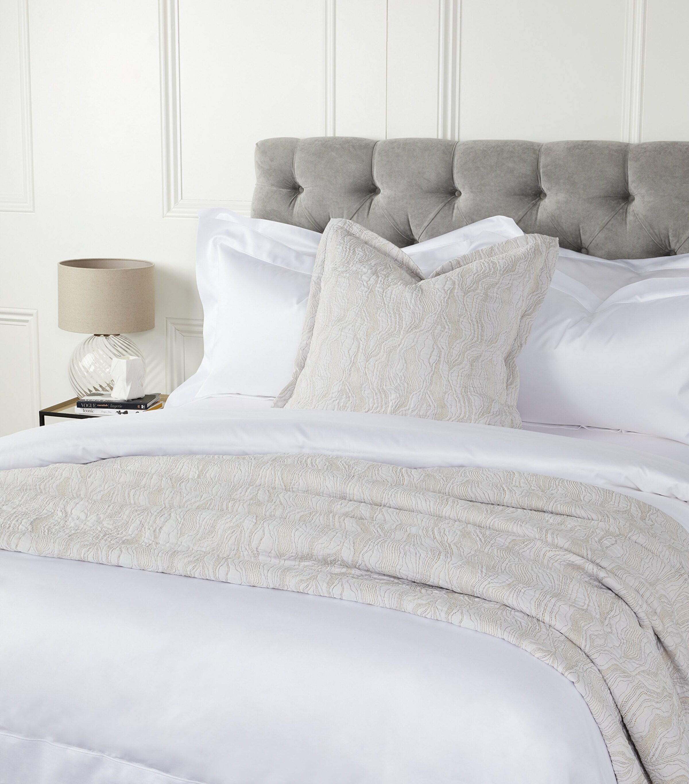 Celso De Lemos Bourdon Super King Duvet Cover (260cm x 220cm) White Image 3