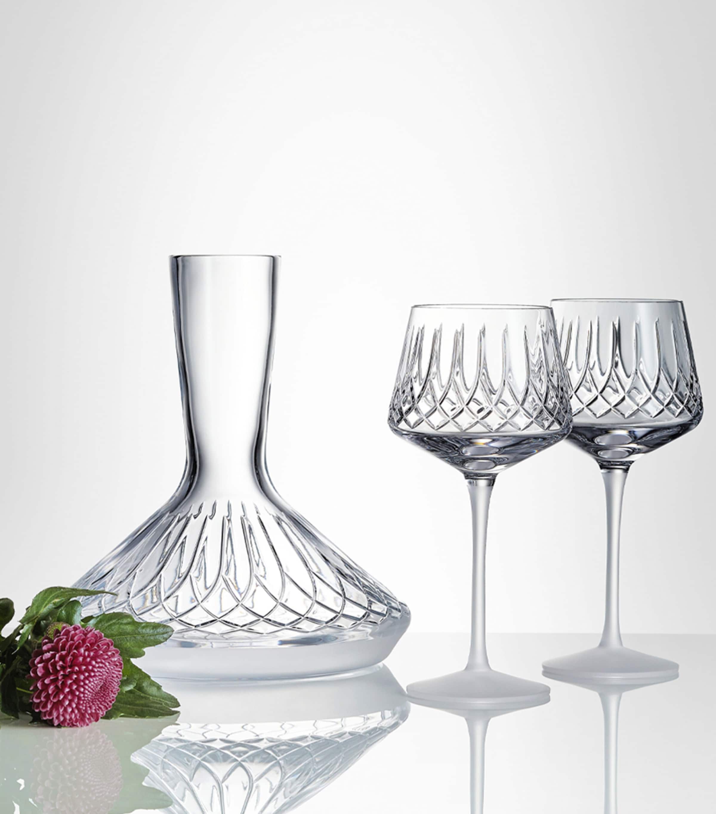 Waterford Set of 2 Crystal Lismore Arcus Wine Glasses (420ml) Clear Image 2