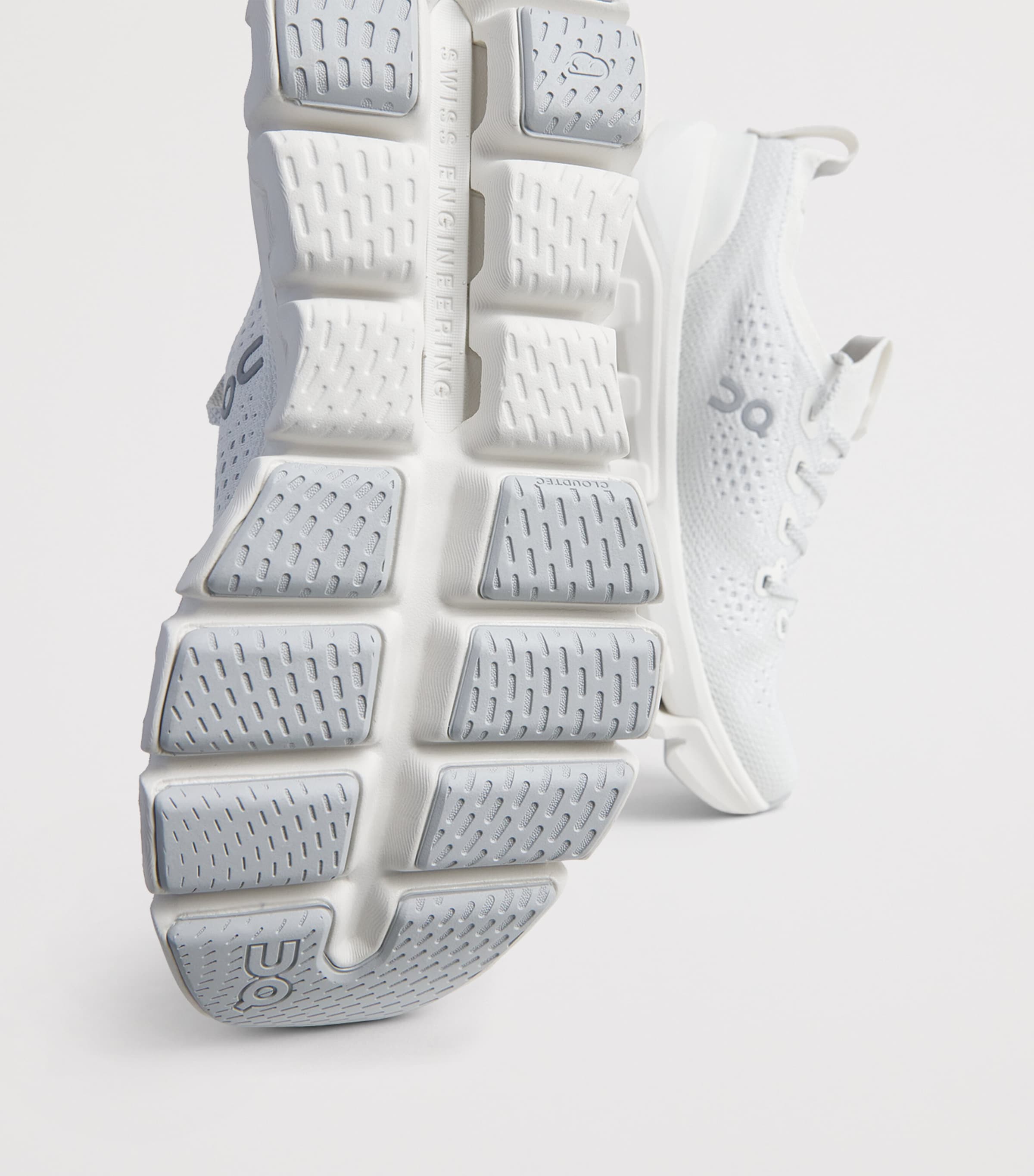 On Womens Cloud X Tempo Trainers Ivory | Ice Image 7