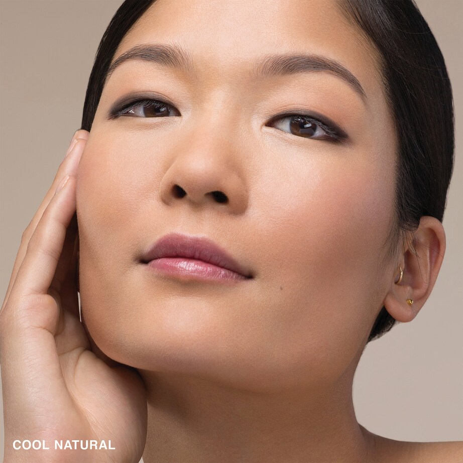 Bobbi Brown Skin Long-Wear Weightless Foundation SPF 15 Cool Natural Image 7