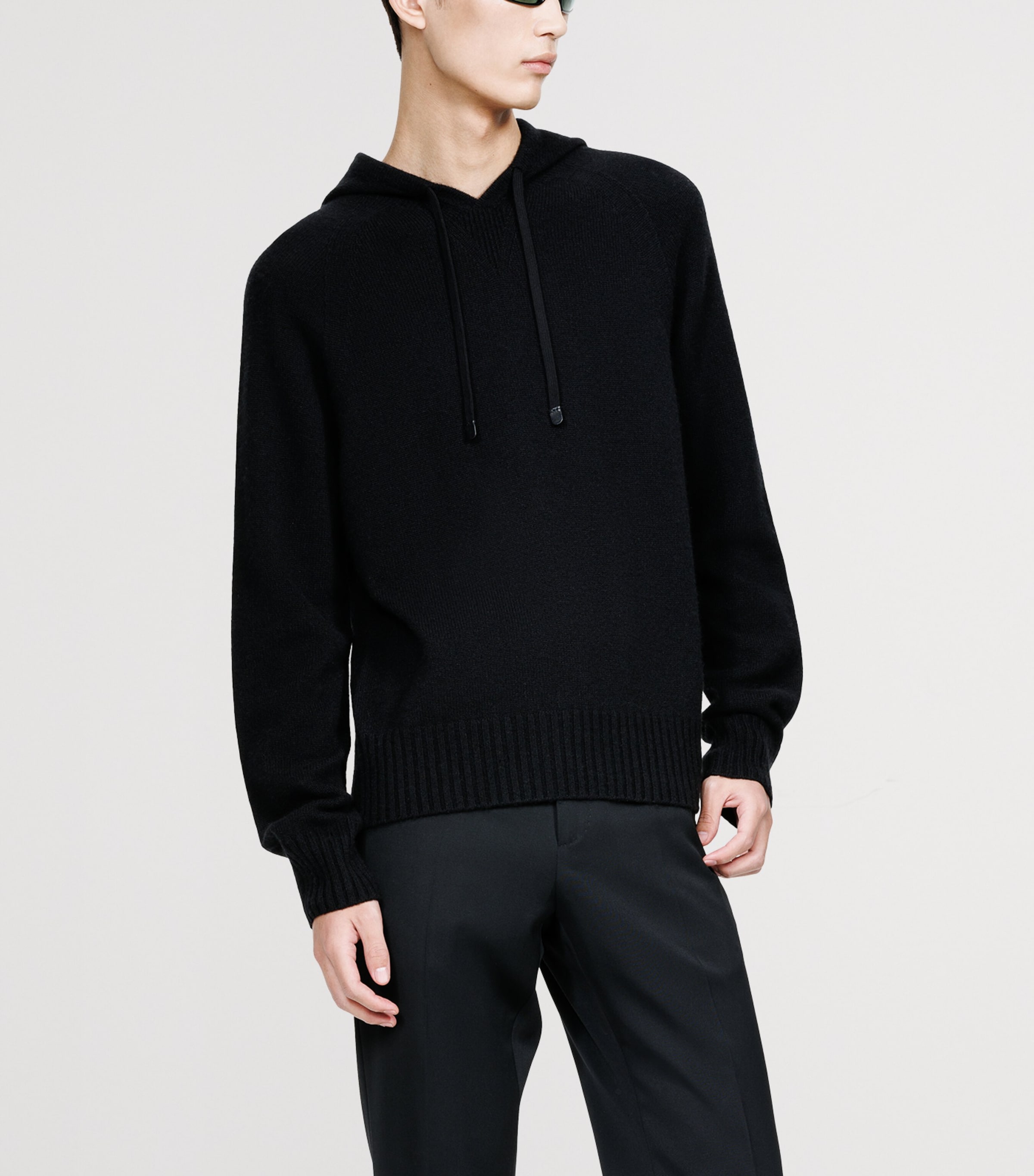 TOM FORD Mens Cashmere Hoodie Naa Image 3