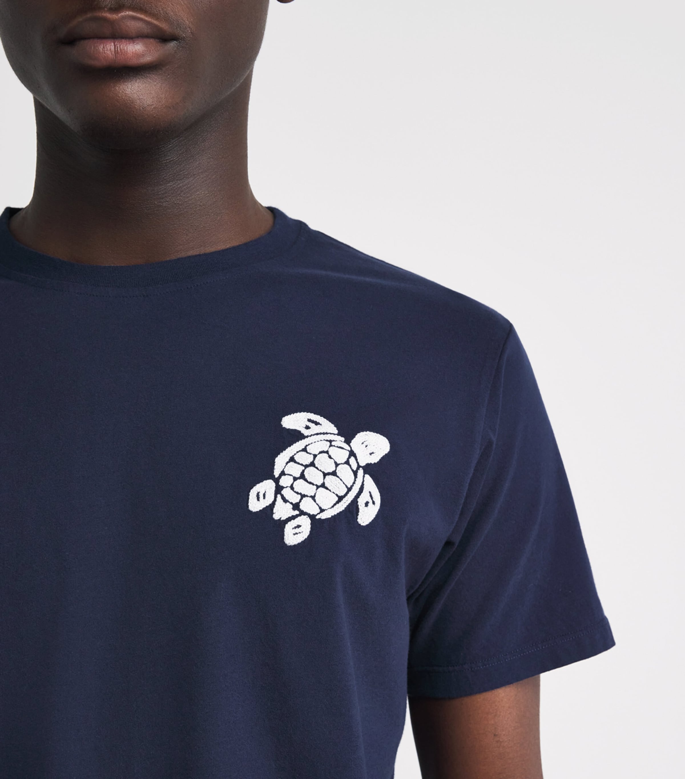 Vilebrequin Mens Organic Cotton Turtle T-Shirt Bleu Marine Image 3