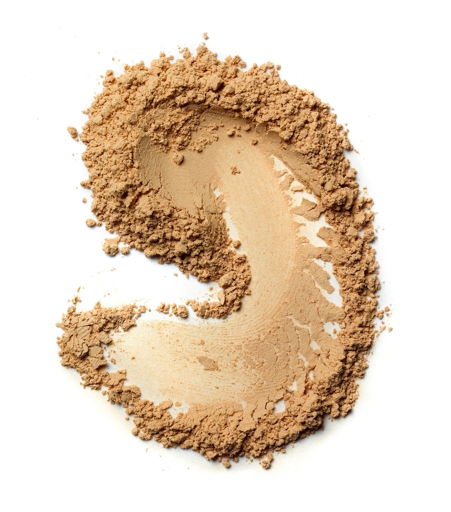 Skin Weightless Powder Foundation NATURAL Image 2