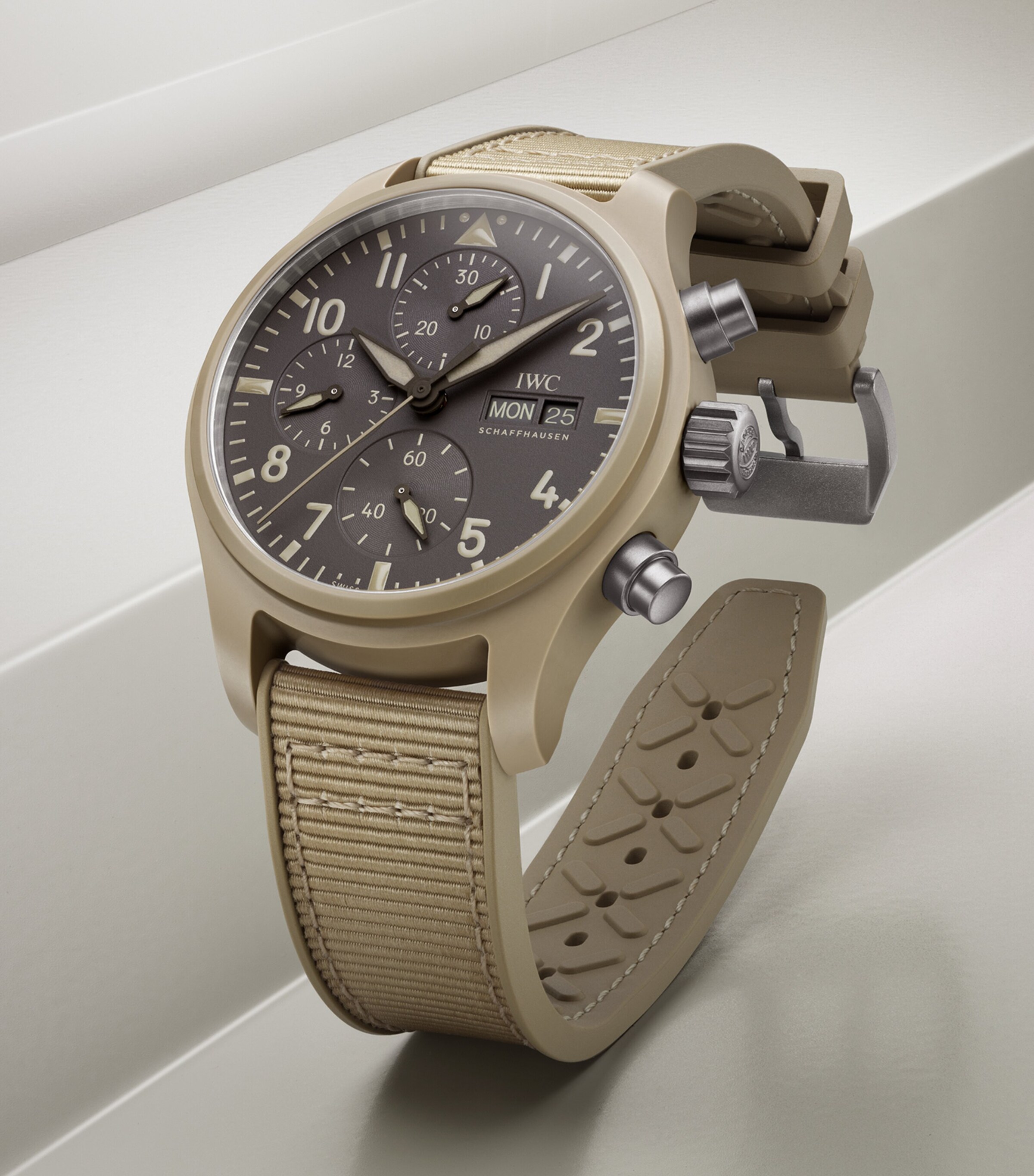 Ceramic Top Gun Pilot's Watch 41.9mm BROWN Image 3