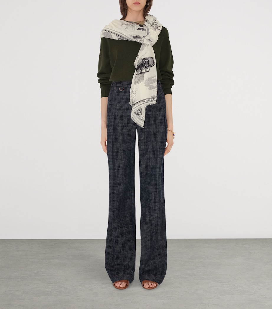 Silk-Wool London Landmarks Scarf MONOCHROME Image 2