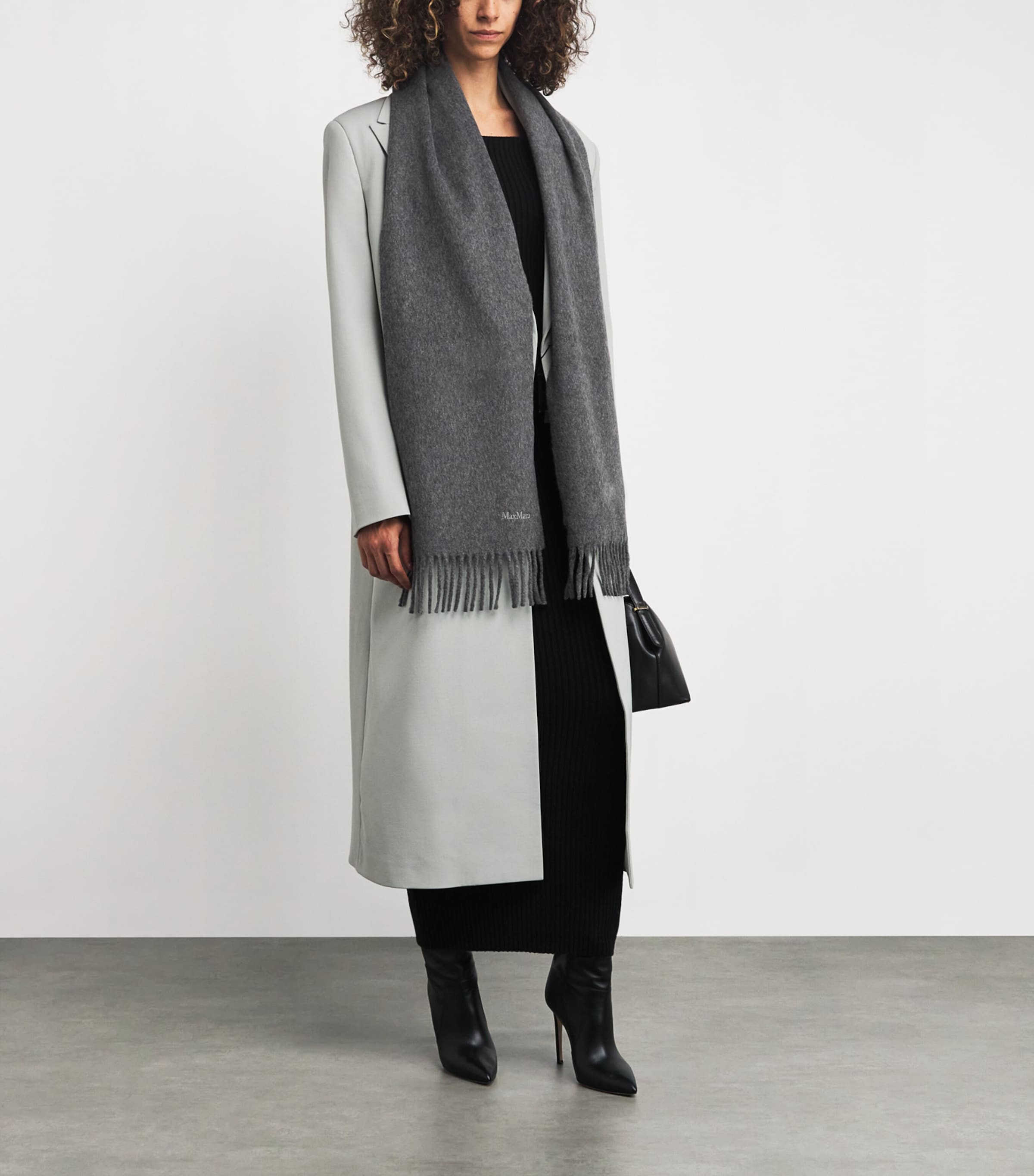 Wool Fringe Scarf AVIO Image 3