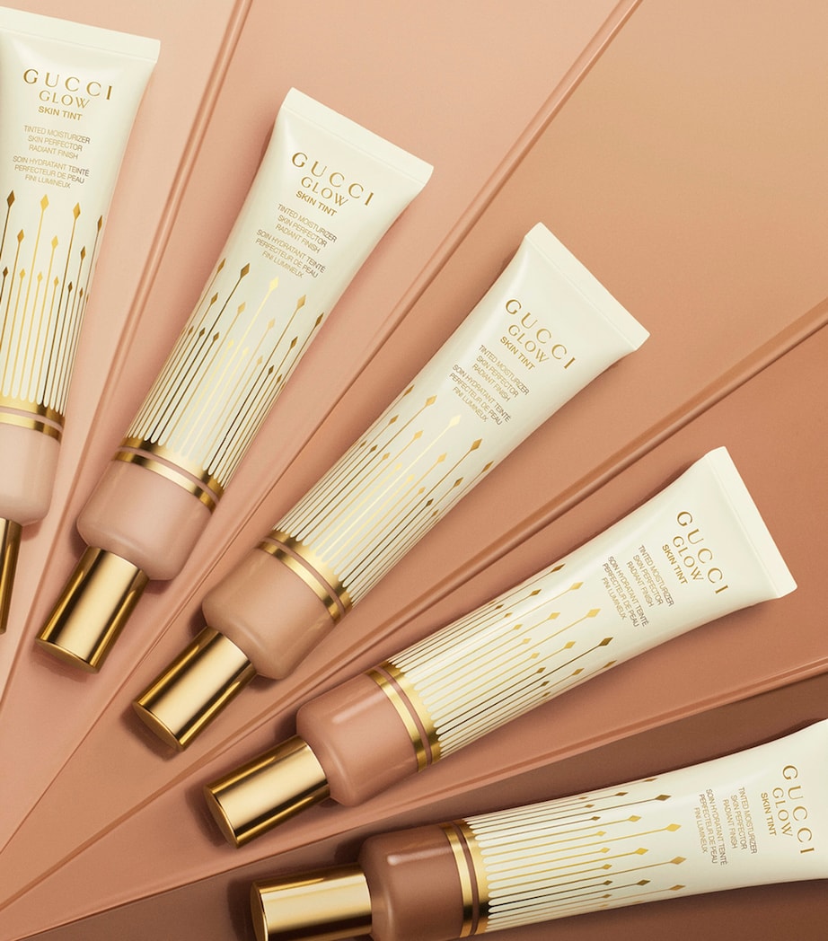 Glow Skin Tint 41 MEDIUM DEEP Image 7