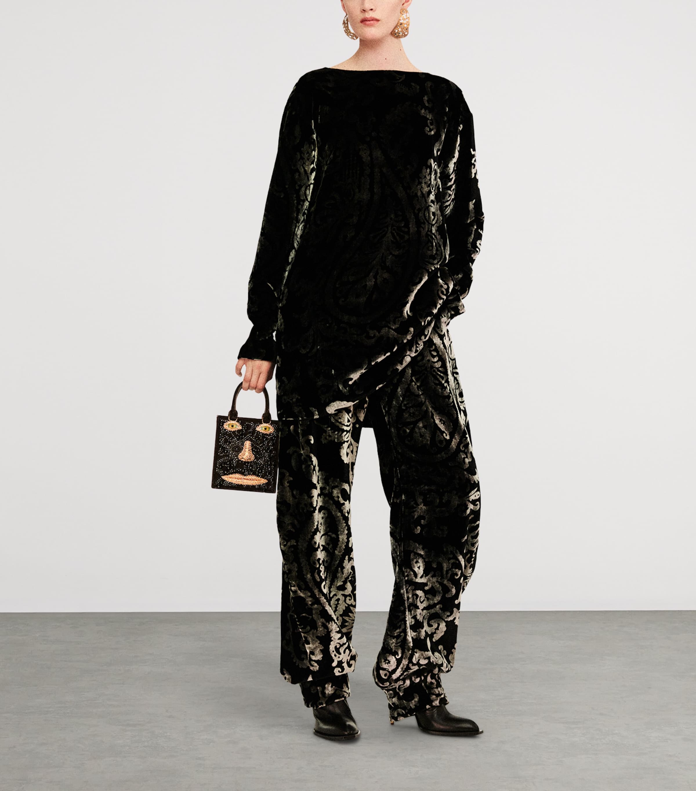 Mini Velvet Face Top-Handle Bag 803 TAUPE Image 4