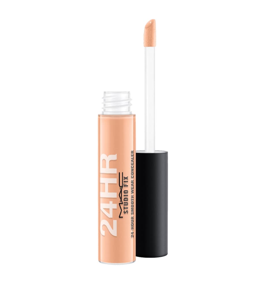 Studio Fix 24-Hour Concealer NW34 Image 1