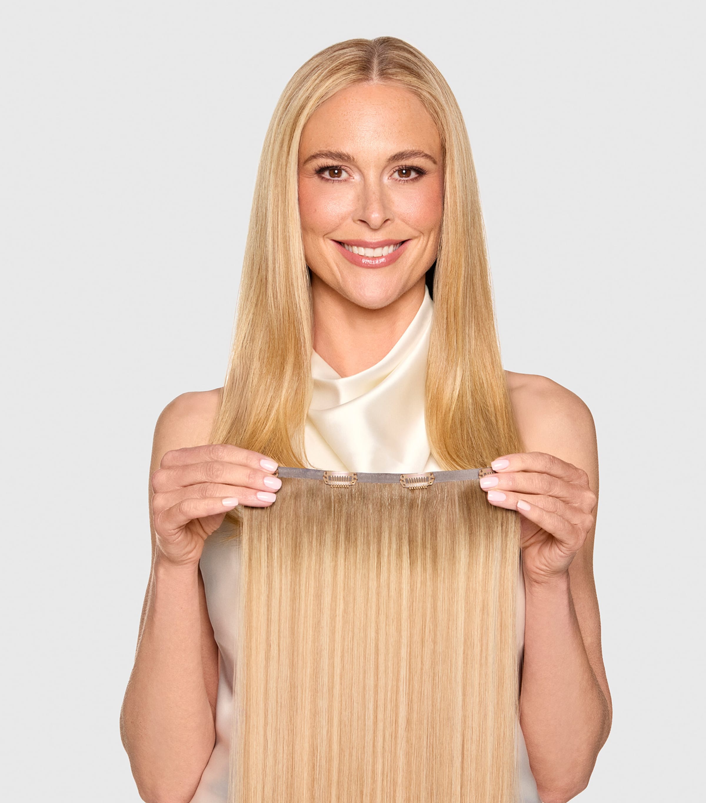 Beauty Works x Huda BARELY THERE Mix & Match Volumiser Clip-In Hair Extensions (18") MIDNIGHT KOHL Image 4