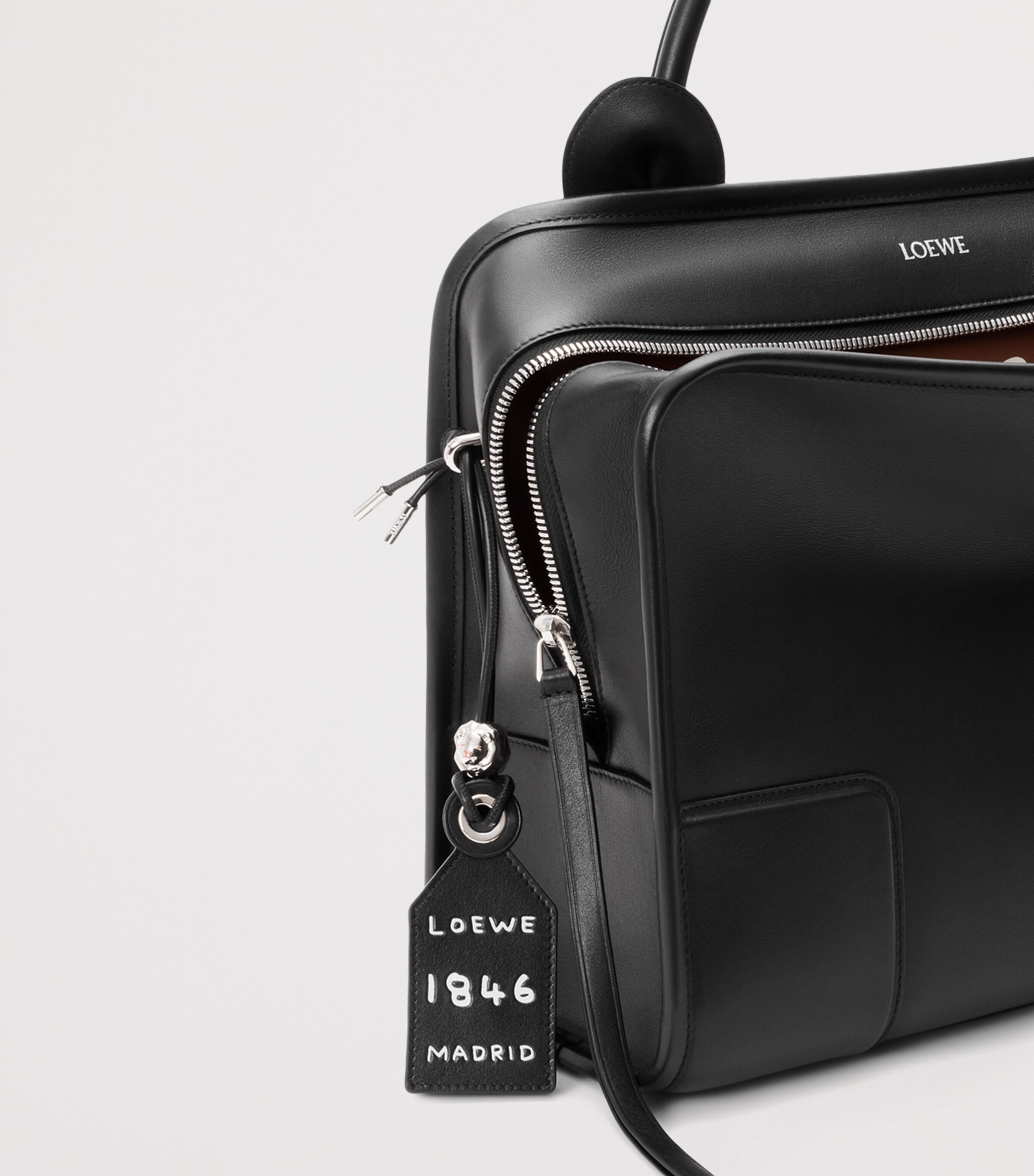 LOEWE Large Leather Amazona 180 Shoulder Bag Black Image 15