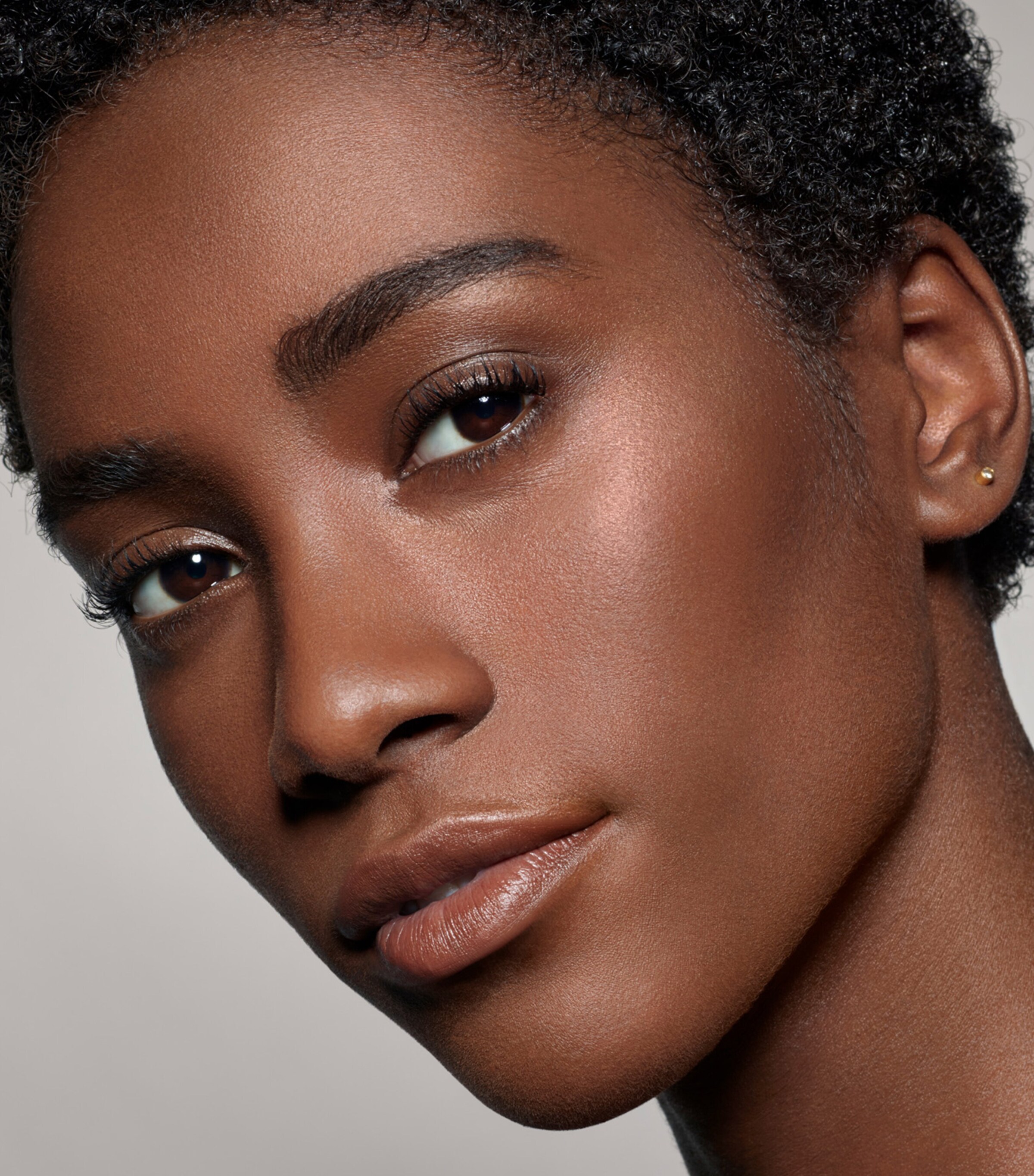 Skin Fetish: Sublime Perfection Foundation DEEP 30 Image 3