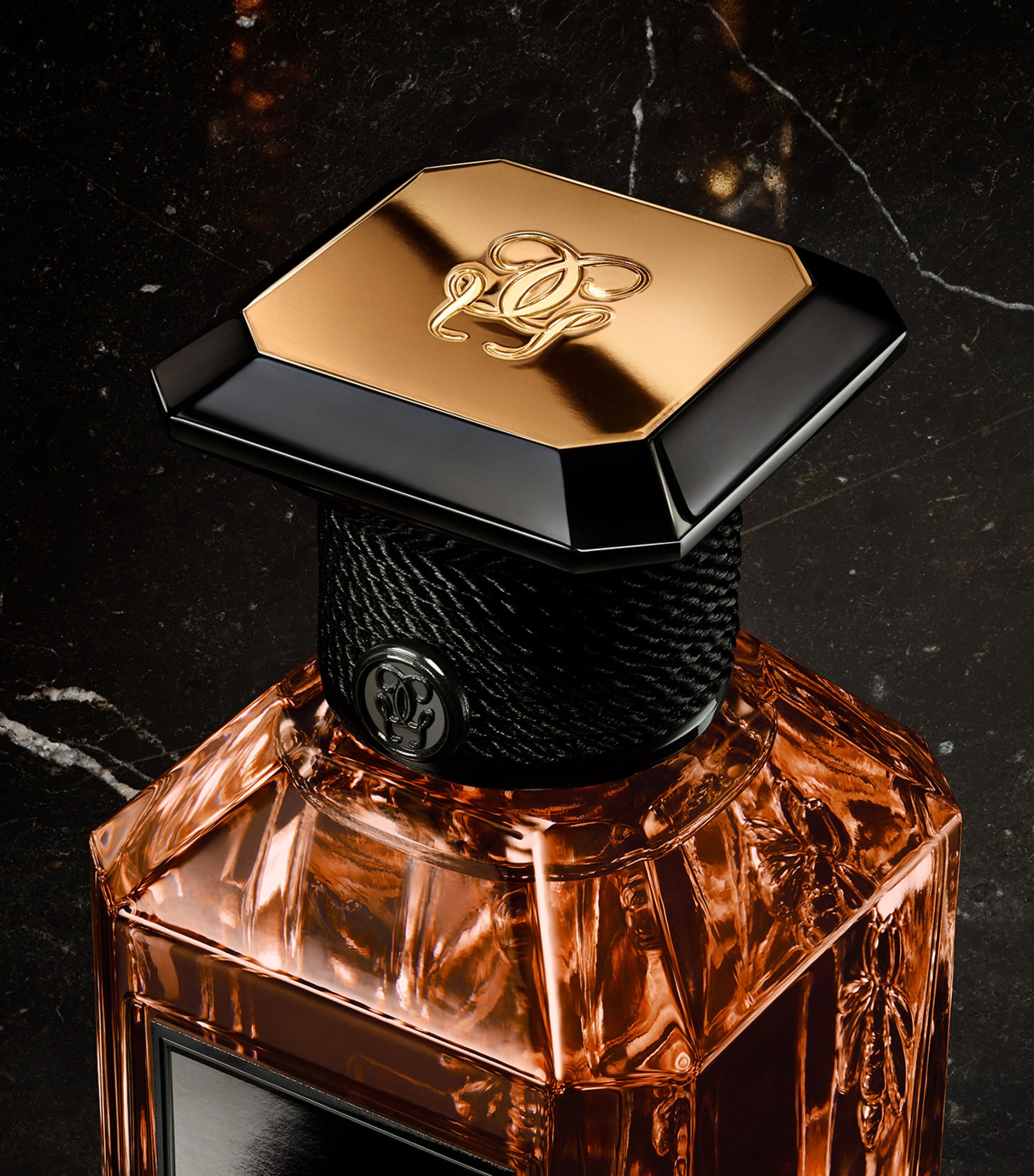 Guerlain Angélique Noire Eau de Parfum (200ml) | Harrods HK