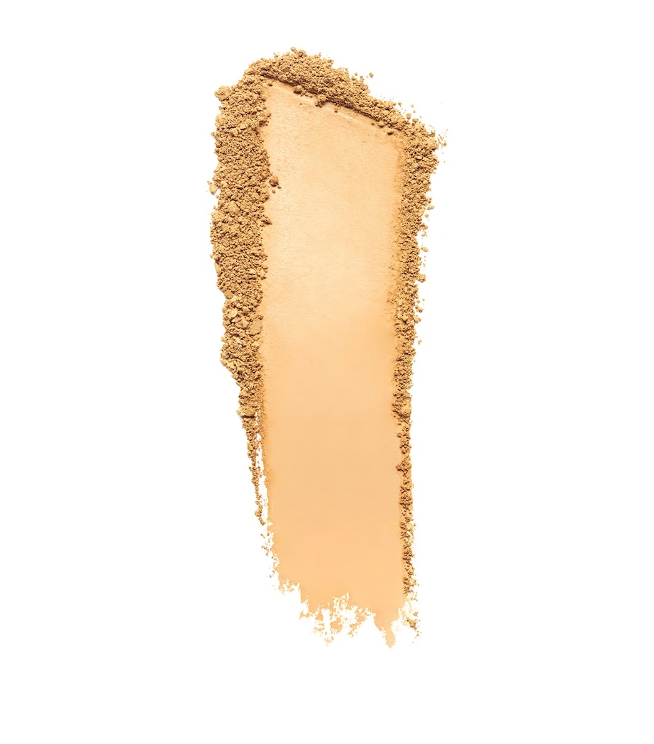 Double Wear Stay-in-Place Matte Powder Foundation 3W2 Image 2