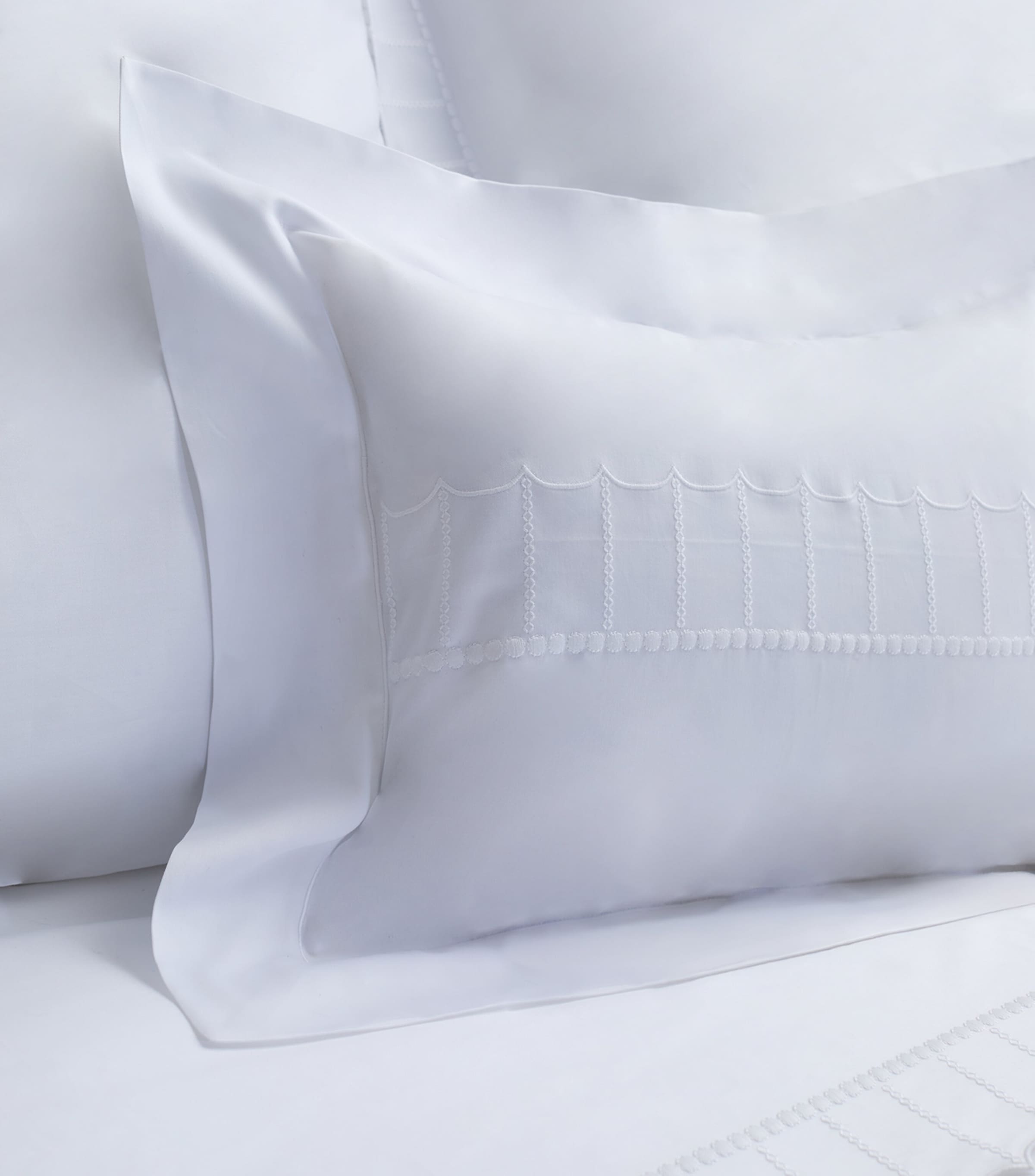 Loretta Caponi Dots Boudoir Pillowcase (30cm x 40cm) White Image 2