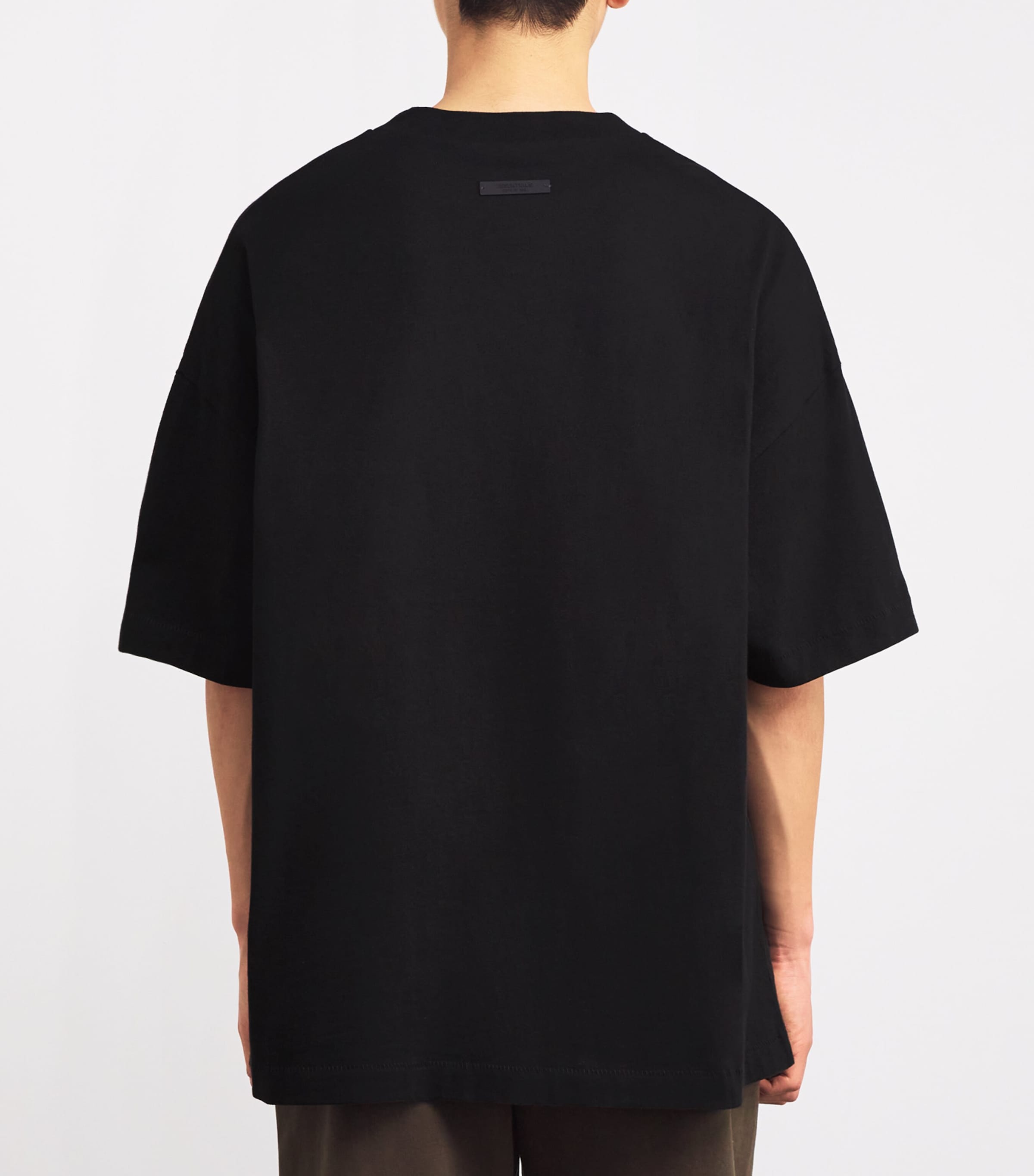 FEAR OF GOD ESSENTIALS Mens Cotton University Crest Logo T-Shirt Black Image 4