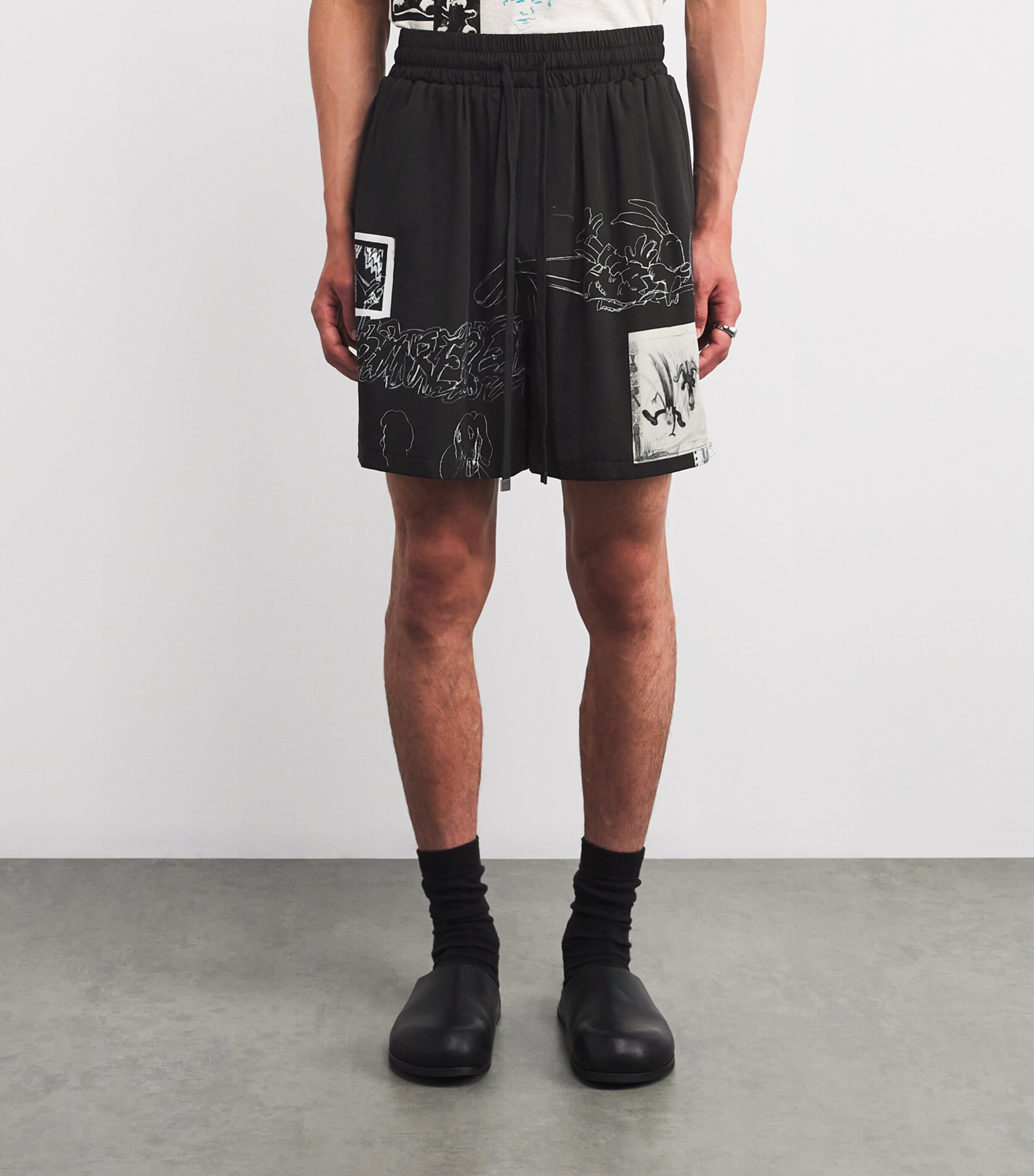 DOMREBEL Mens Cotton Assemblage Shorts Black Image 3