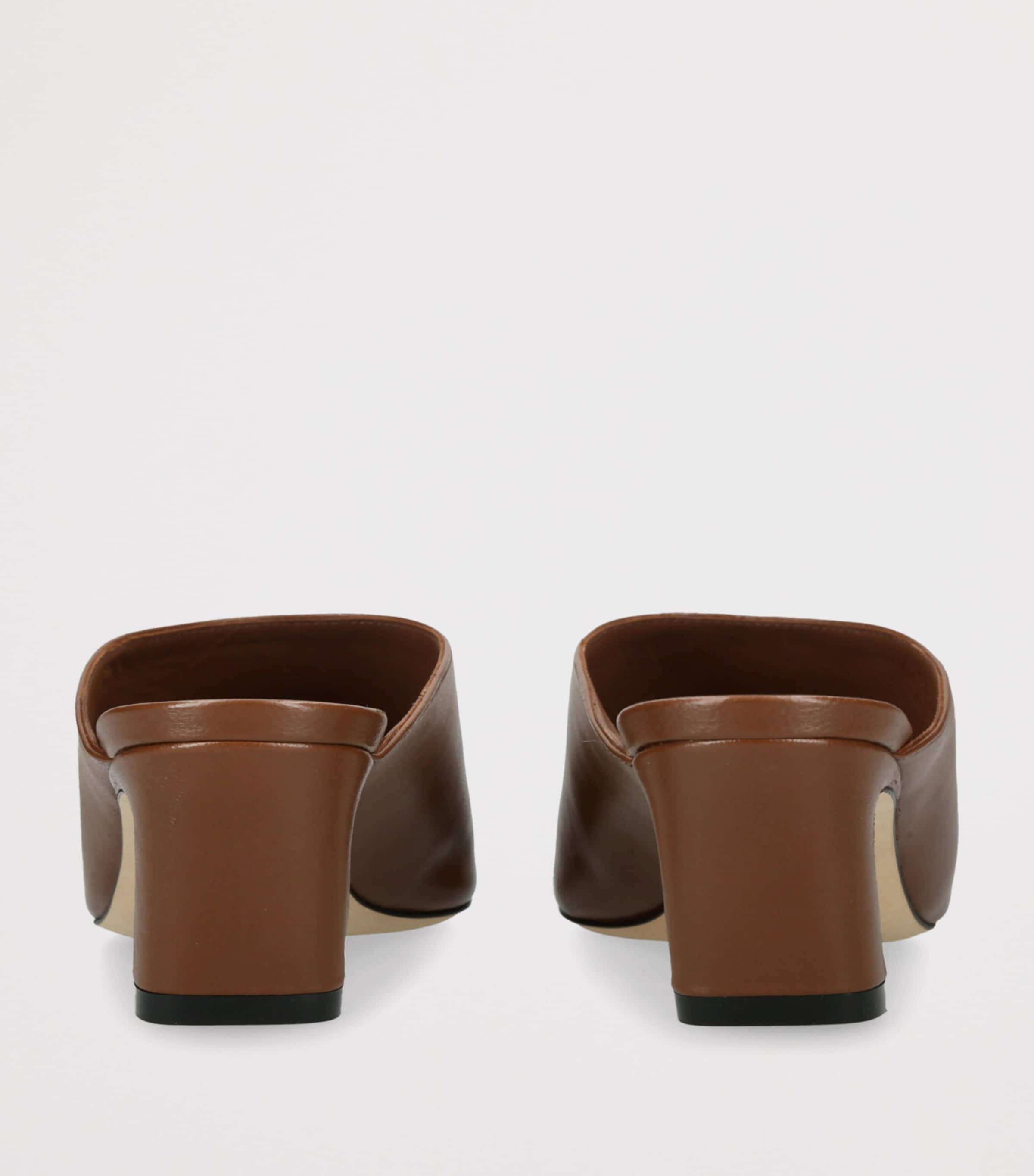 Stuart Weitzman Womens Leather Stassi Mules 50 Brown Image 2
