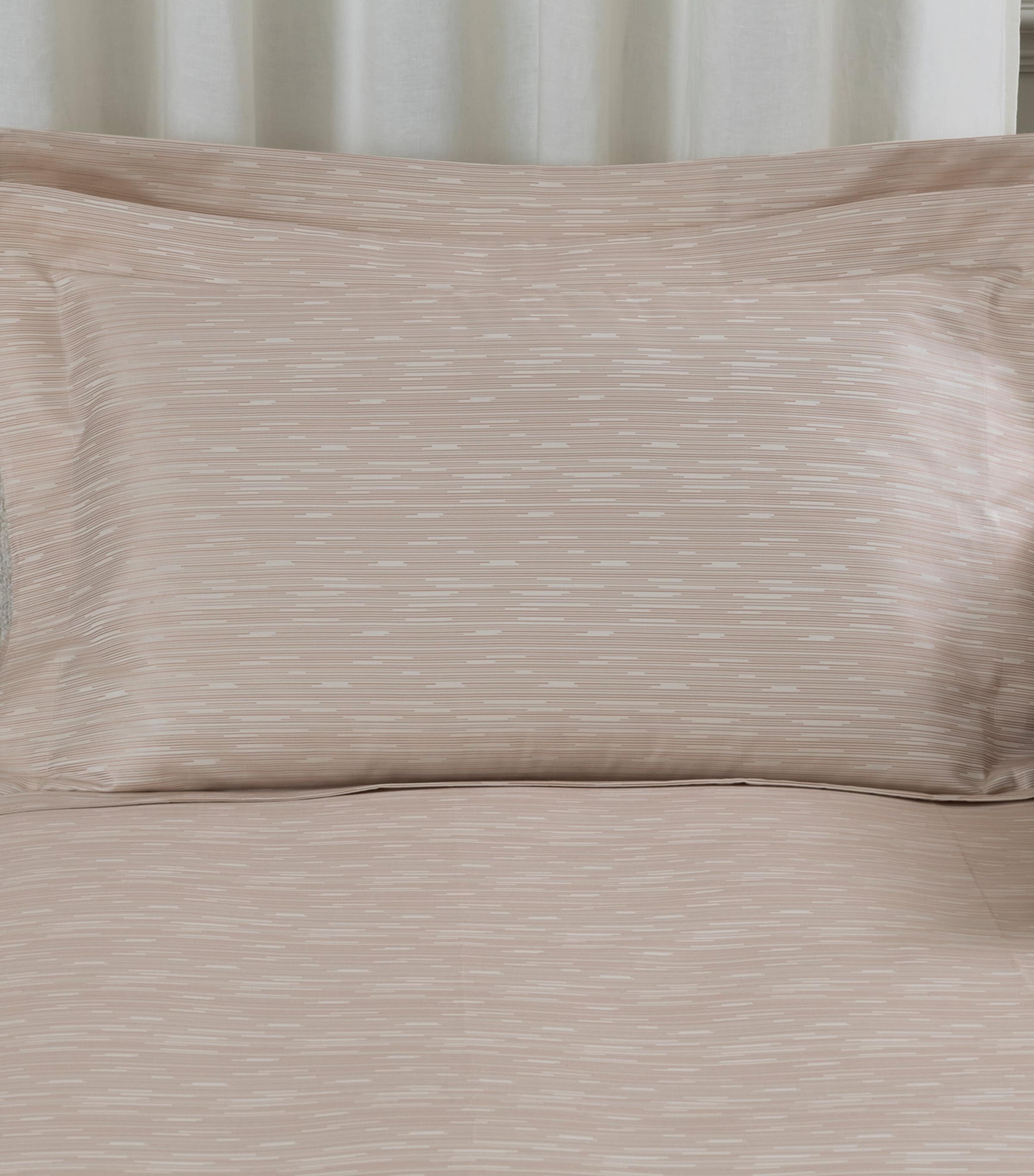 Frette Stardust Jacquard Standard Pillowcase (50cm x 80cm) Vanilla/misty Image 1