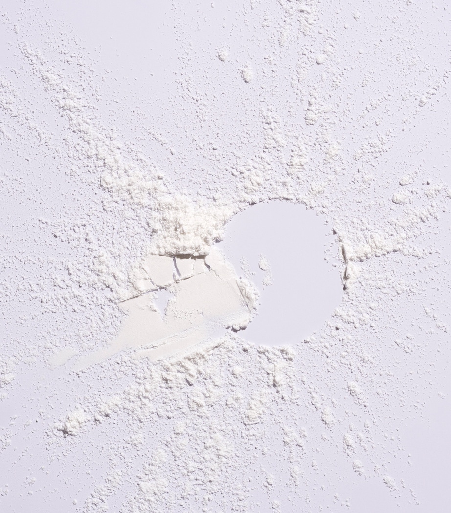 Serene Scalp Oil Control Dry Shampoo Powder (45g) NO COLOUR Image 3