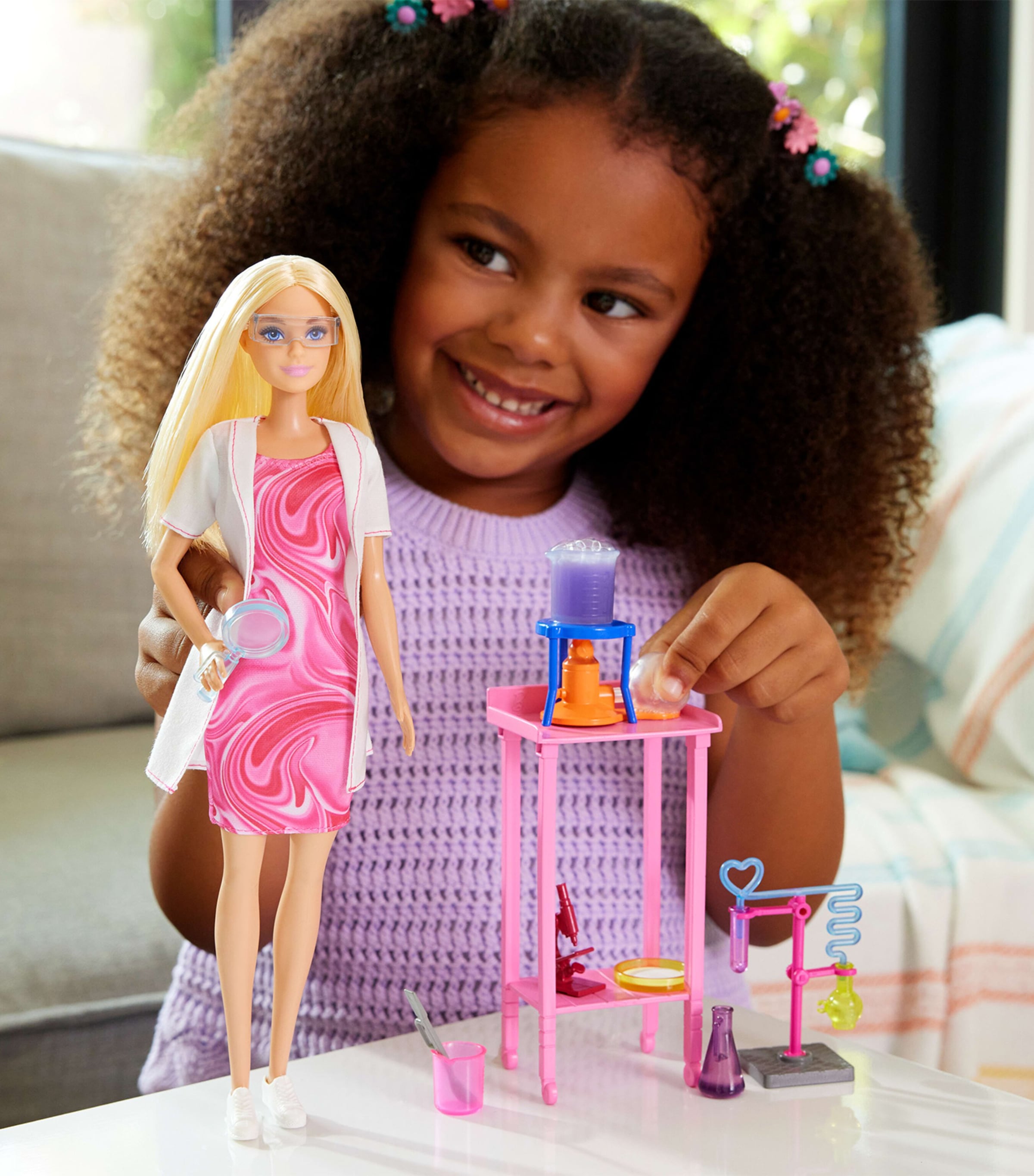 Barbie Scientist Doll and Accessories MULTI Image 6