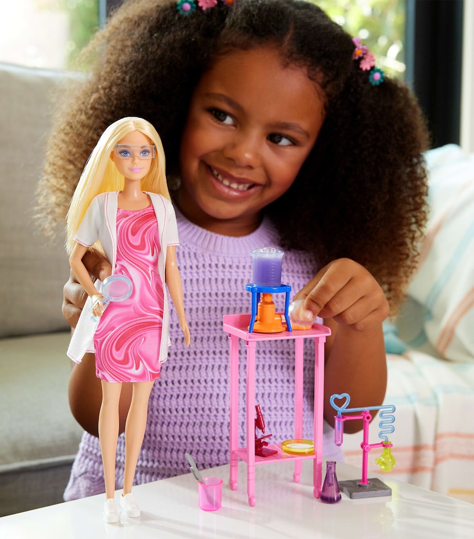 Barbie Scientist Doll and Accessories MULTI Image 6
