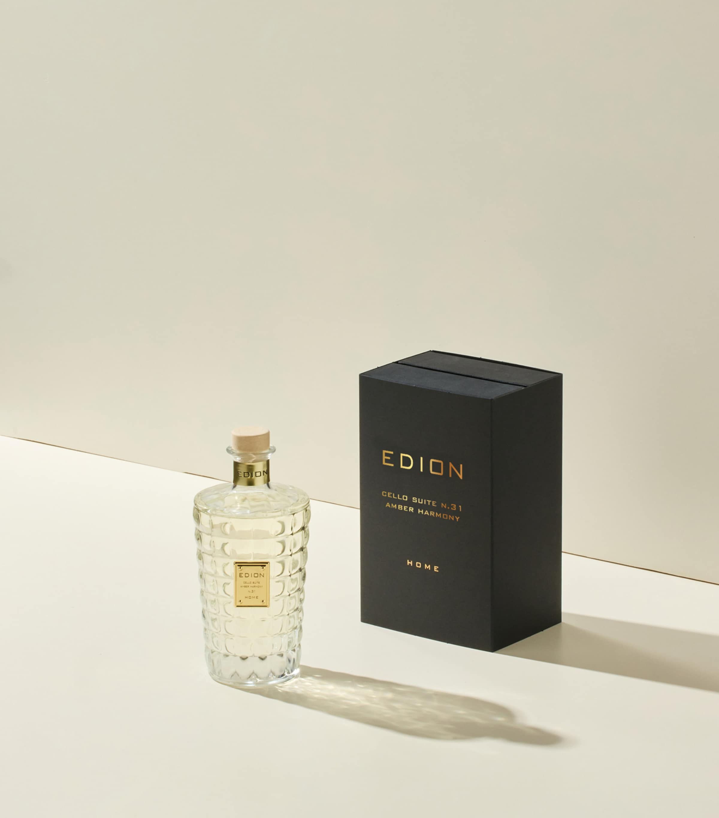 No.31 Cello Suite Amber Harmony Diffuser (700ml) CLEAR Image 2