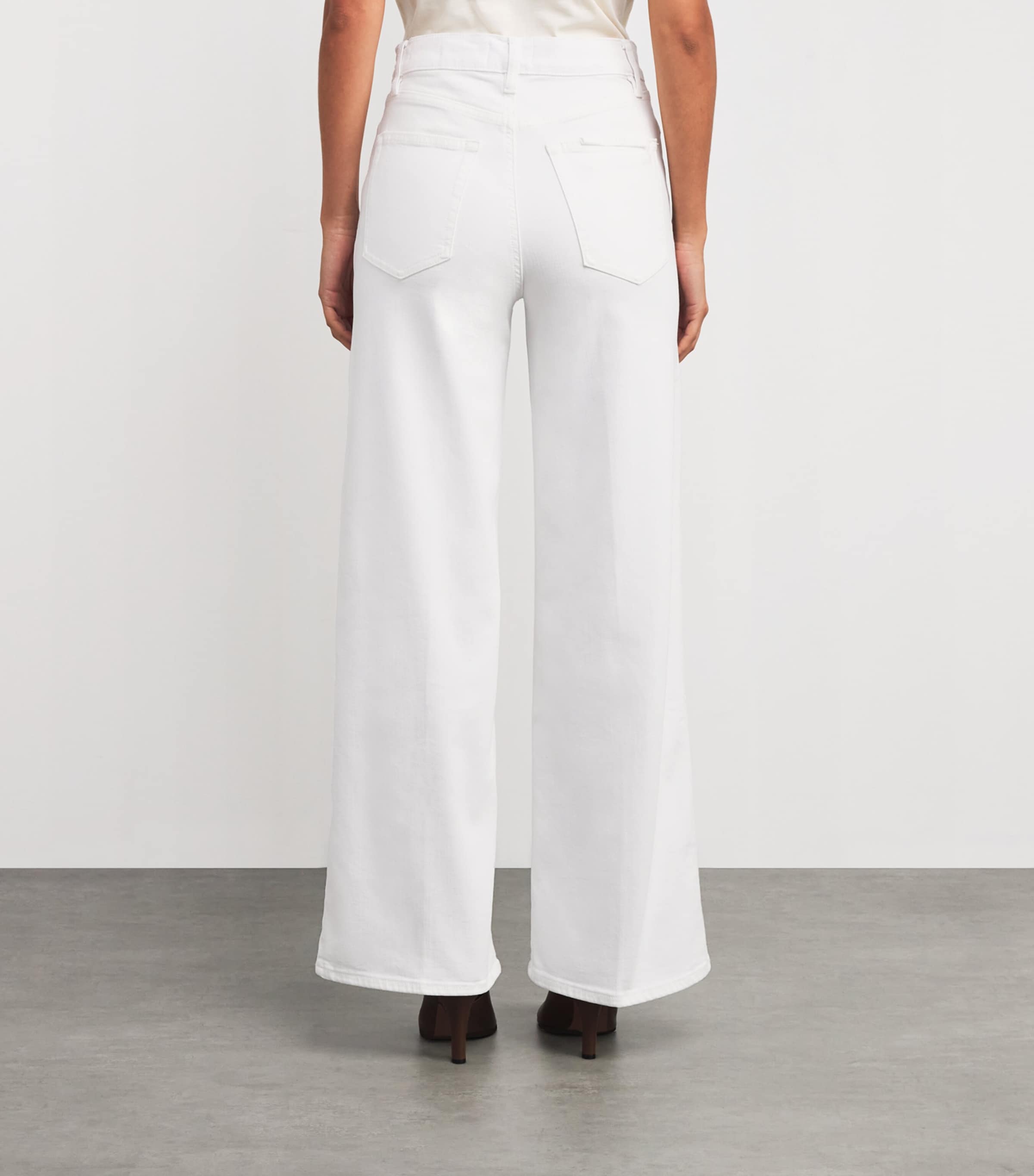 The Icon Flared Jeans WHITE Image 4