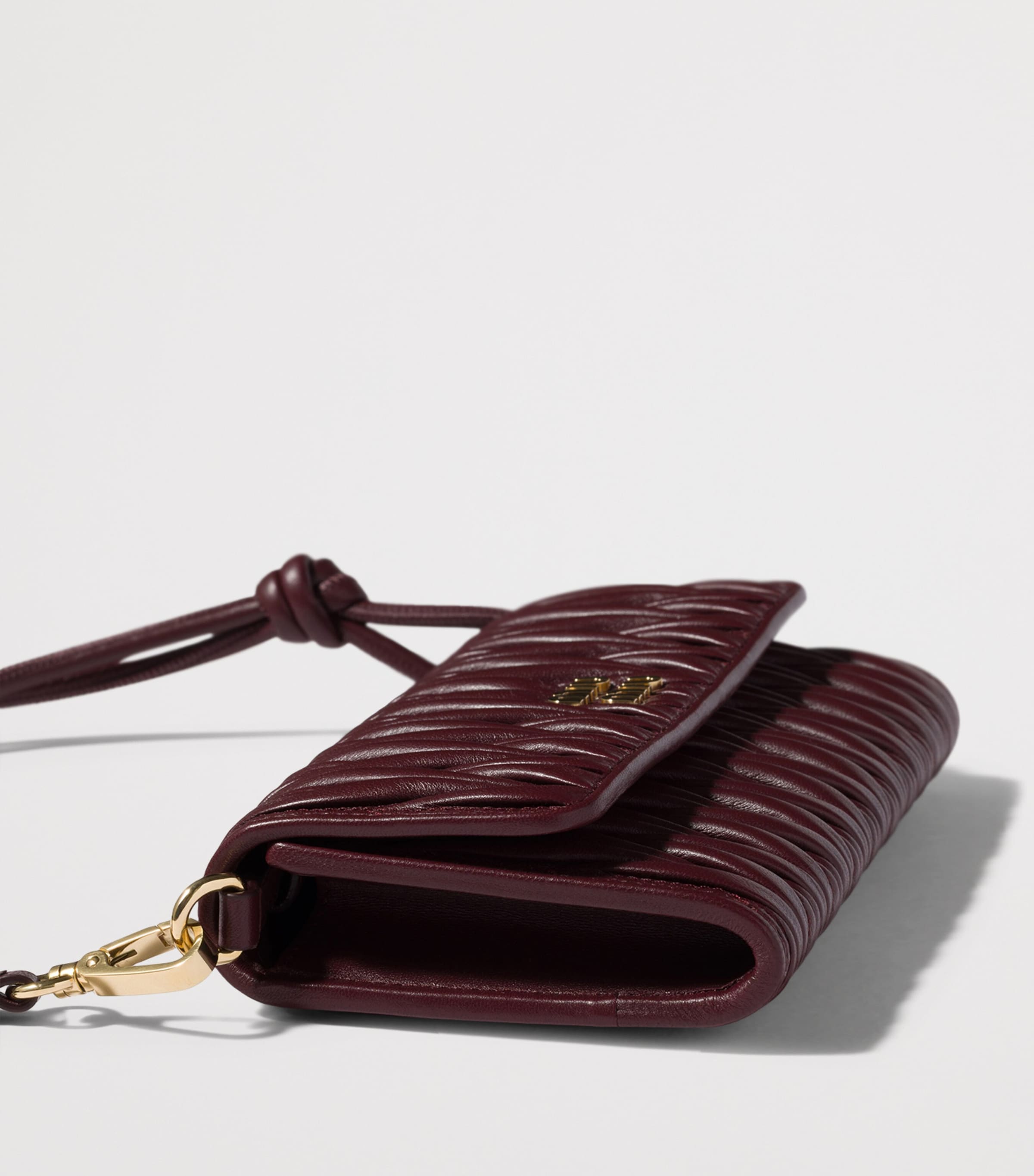Miu Miu Leather Matelassé Chain Wallet Burgundy Image 4