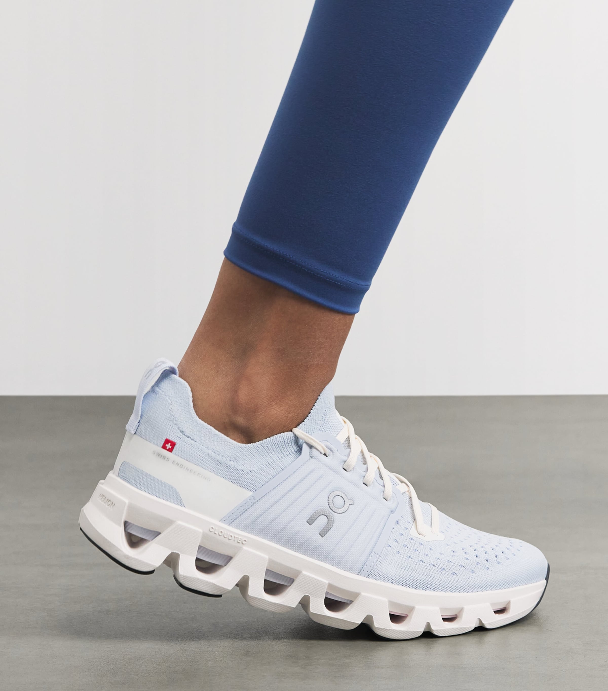 Cloudswift 4 Trainers HEATHER/GARDENIA Image 2