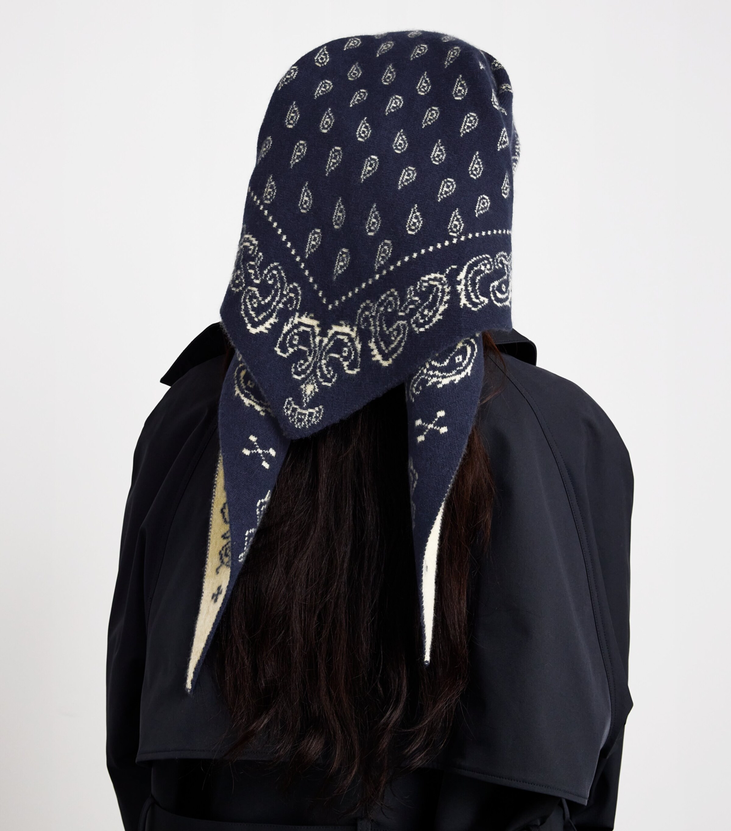 Guest In Residence Cashmere The Wild Rag Scarf Midnight/butter Image 3